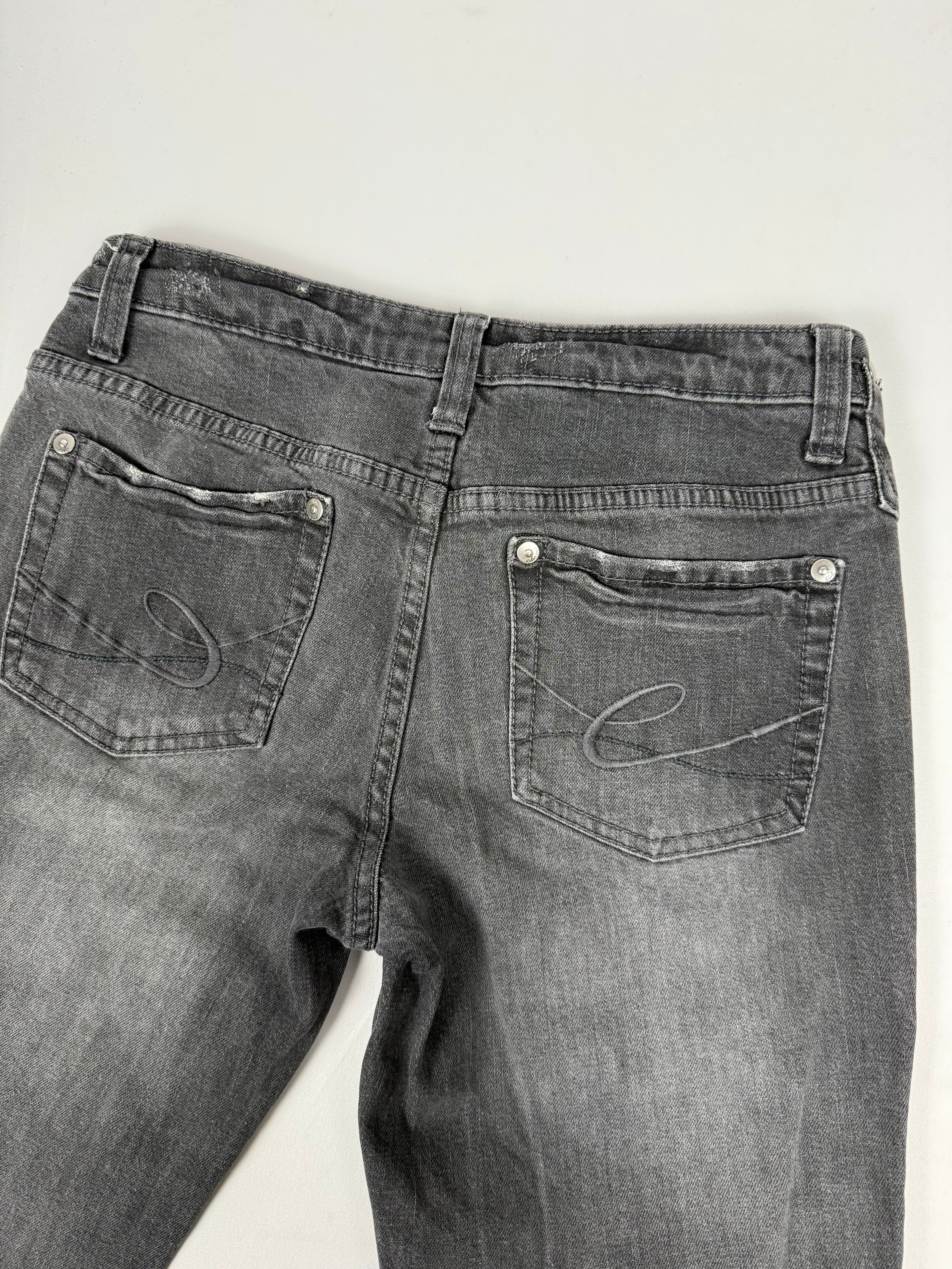 Grey denim low rise straight legs pants (M)