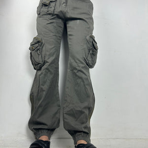 Khaki low rise baggy cargo pants (S/M)