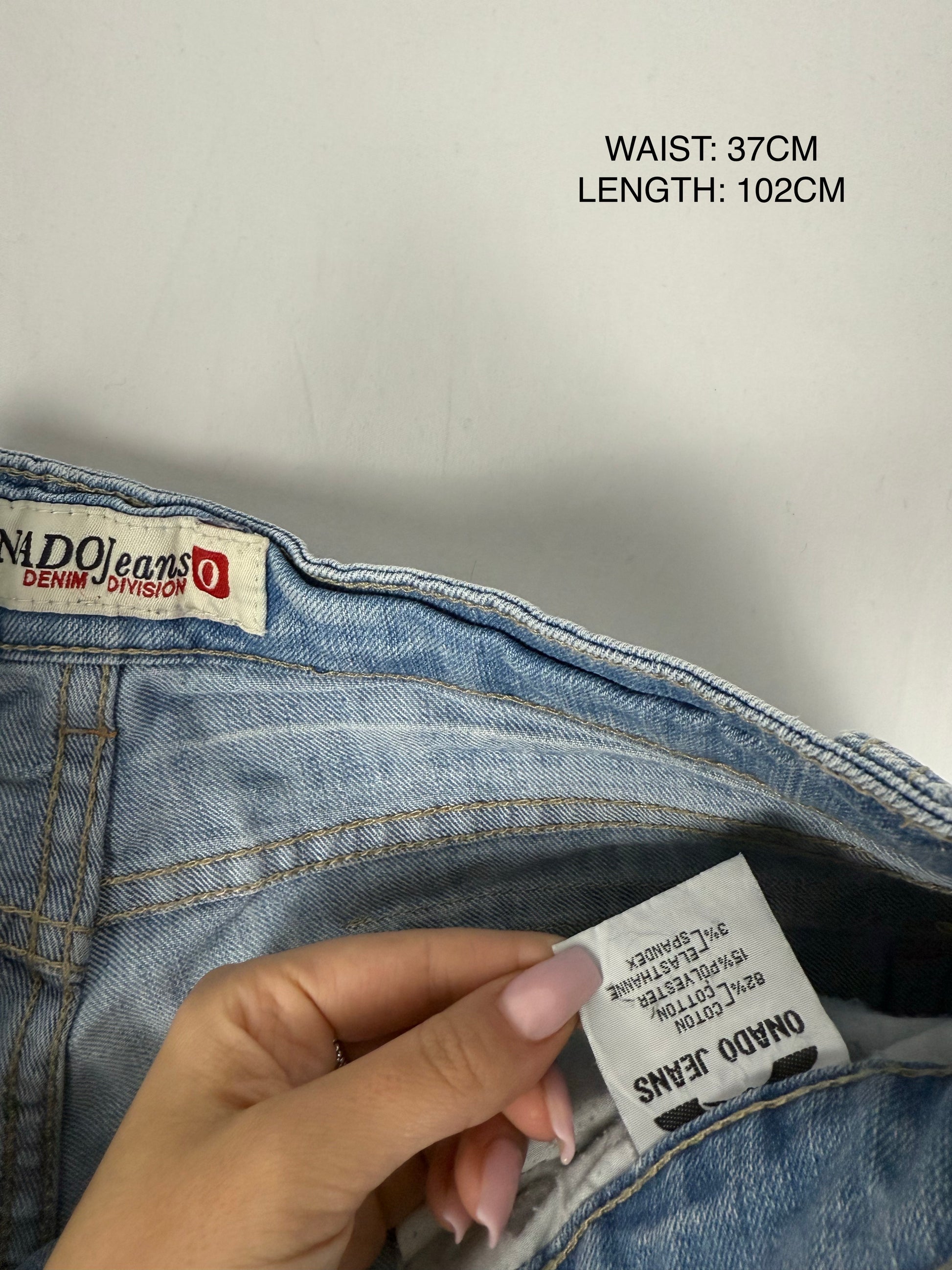 Blue denim low rise flared pants (M)