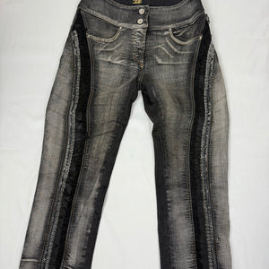 Black denim low rise capri pants (M)