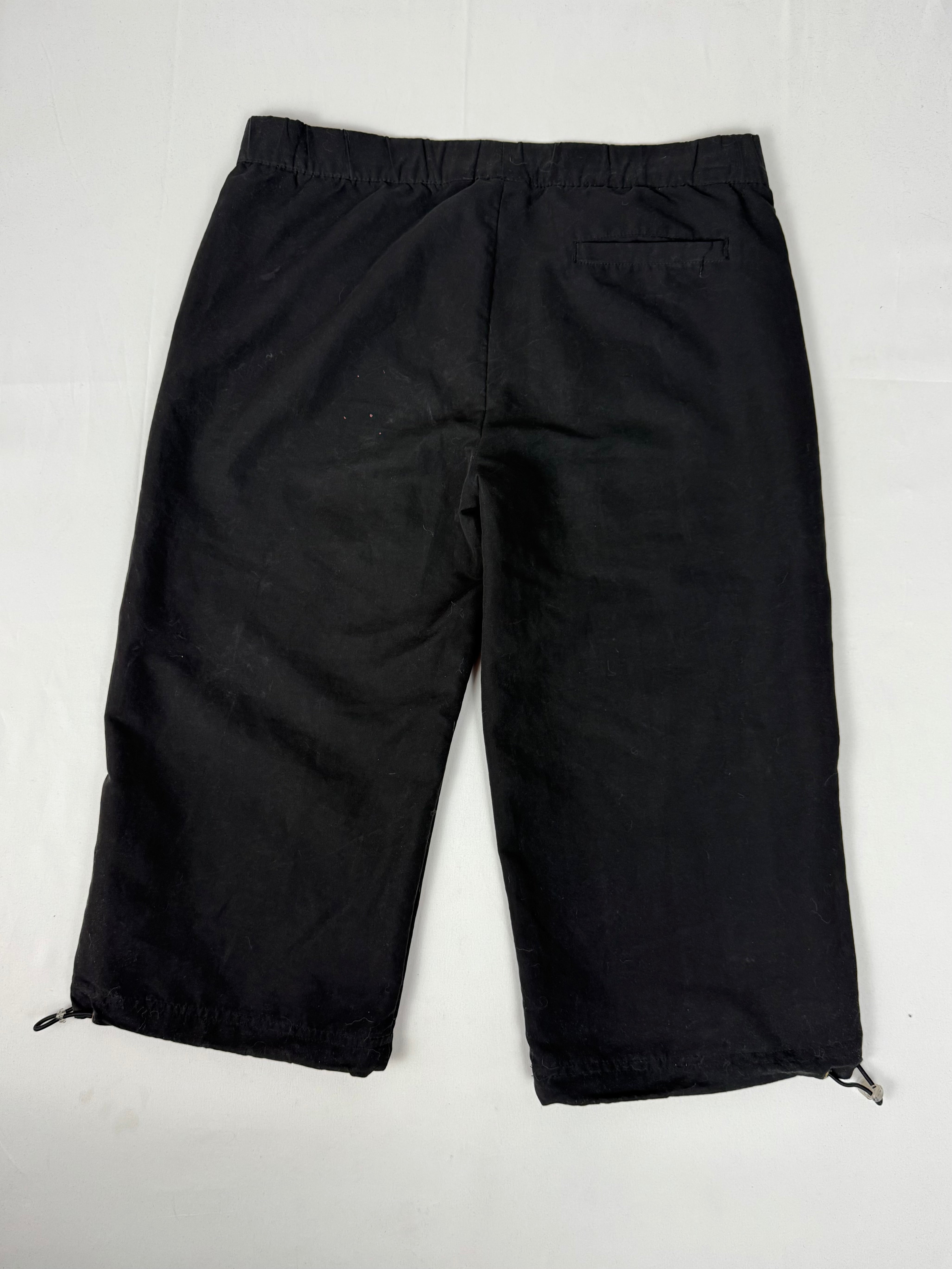 Black low rise activewear capri pants (M/L)