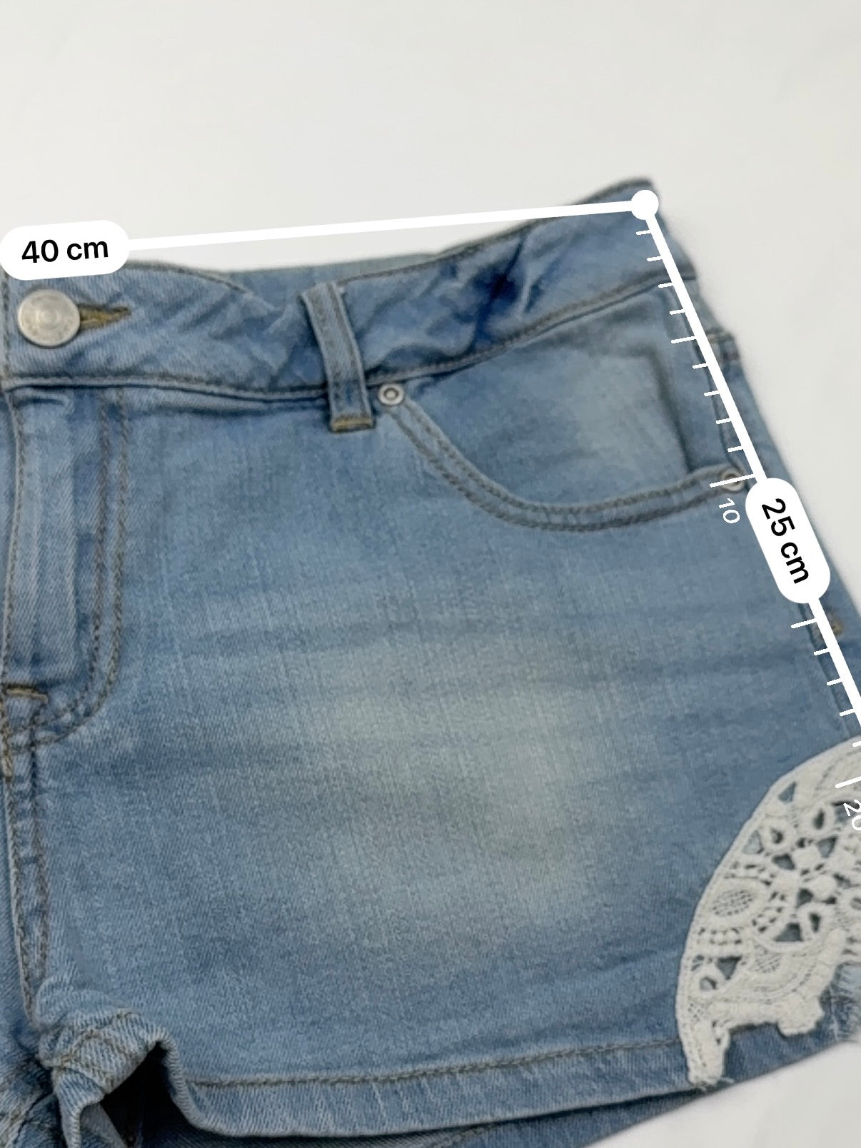 Blue denim low rise embroidered mini short (M)