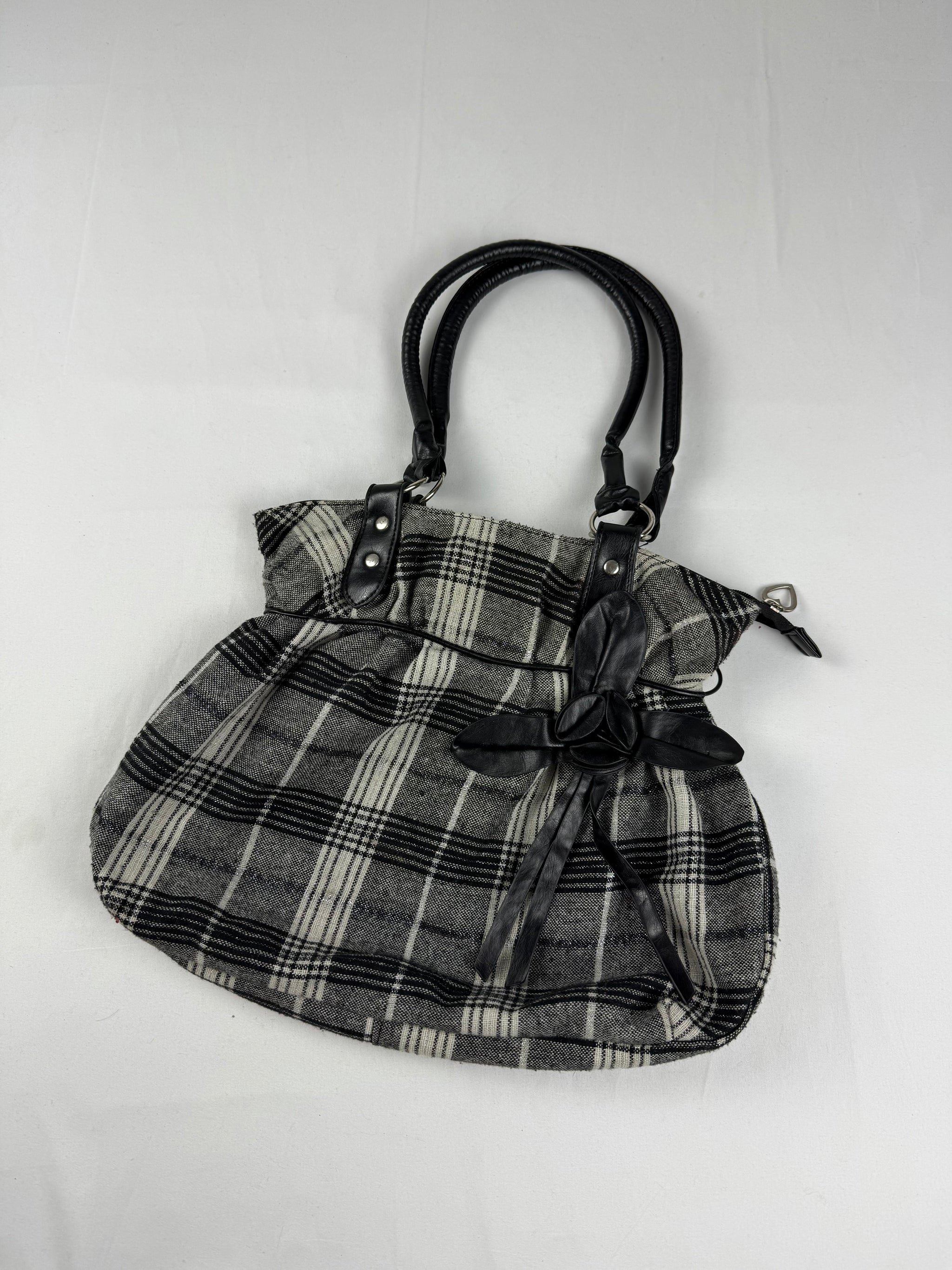 Grey check print shoulder bag (31x28 cm)