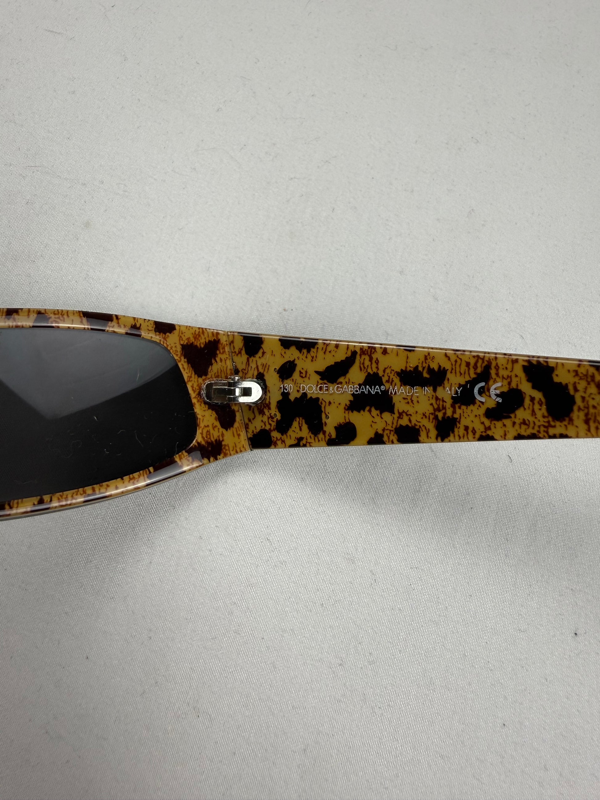 Black strass logo sunglasses