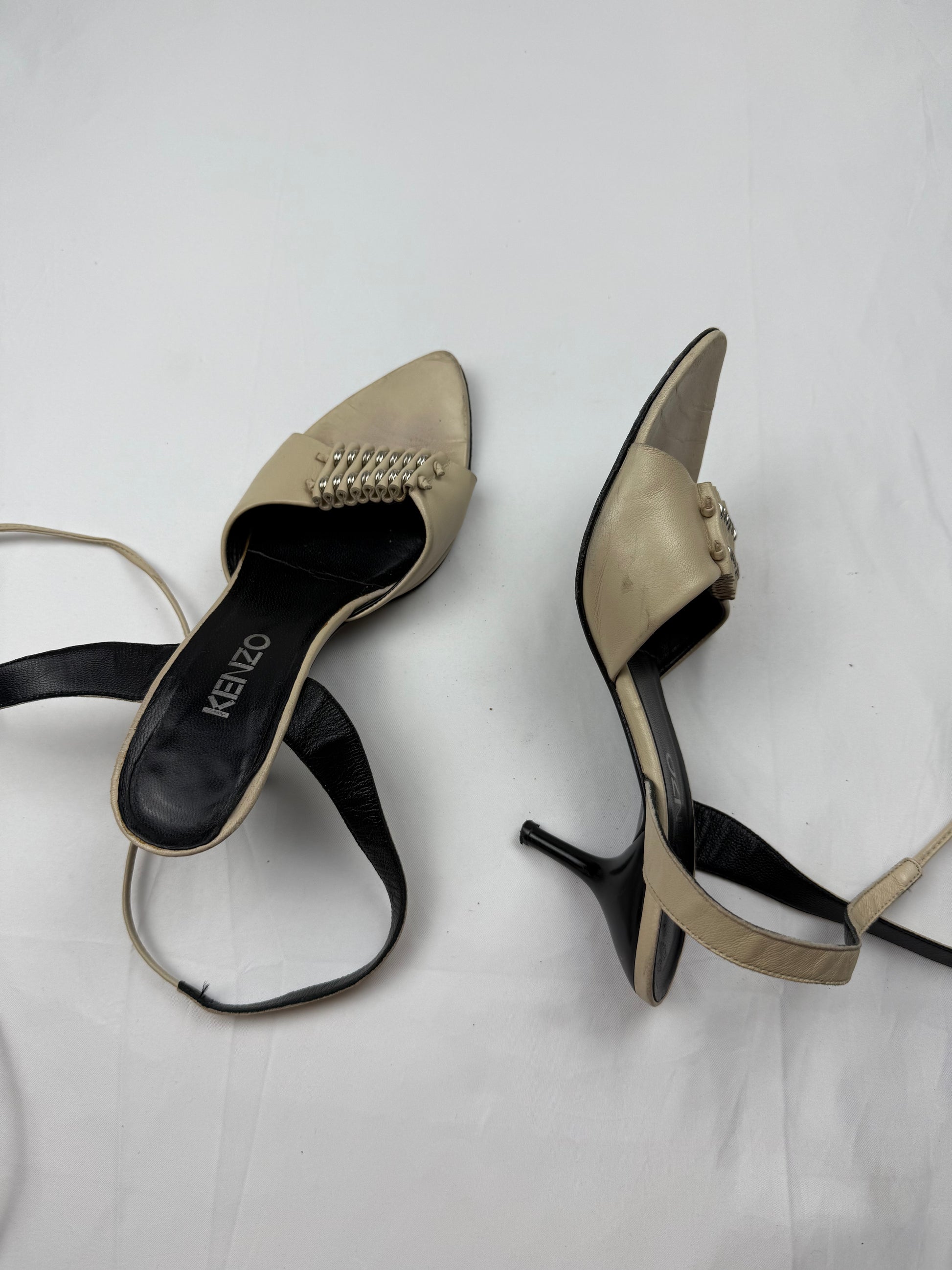 Beige real leather kitten heels (37.5)