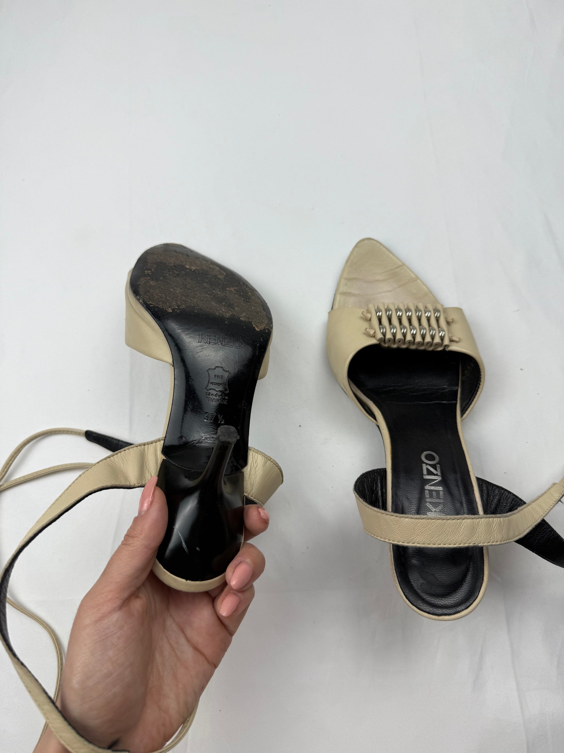 Beige real leather kitten heels (37.5)