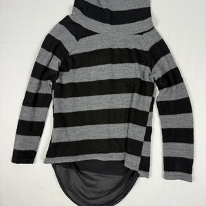 Grey & black turtleneck jumper (S/M)