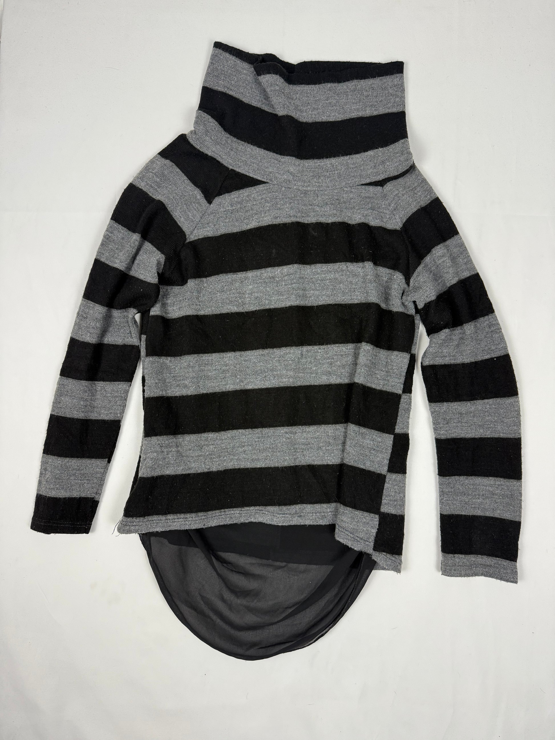Grey & black turtleneck jumper (S/M)