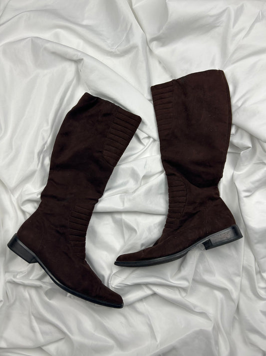 Brown  knee high suede pointed toes boots (37)