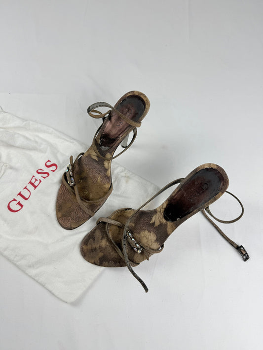 Brown & gold charms heels (39)