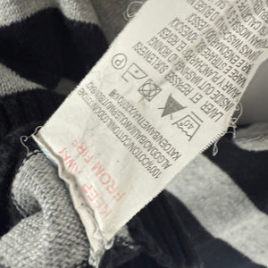 Black & grey V neck tight fit jumper (XS)