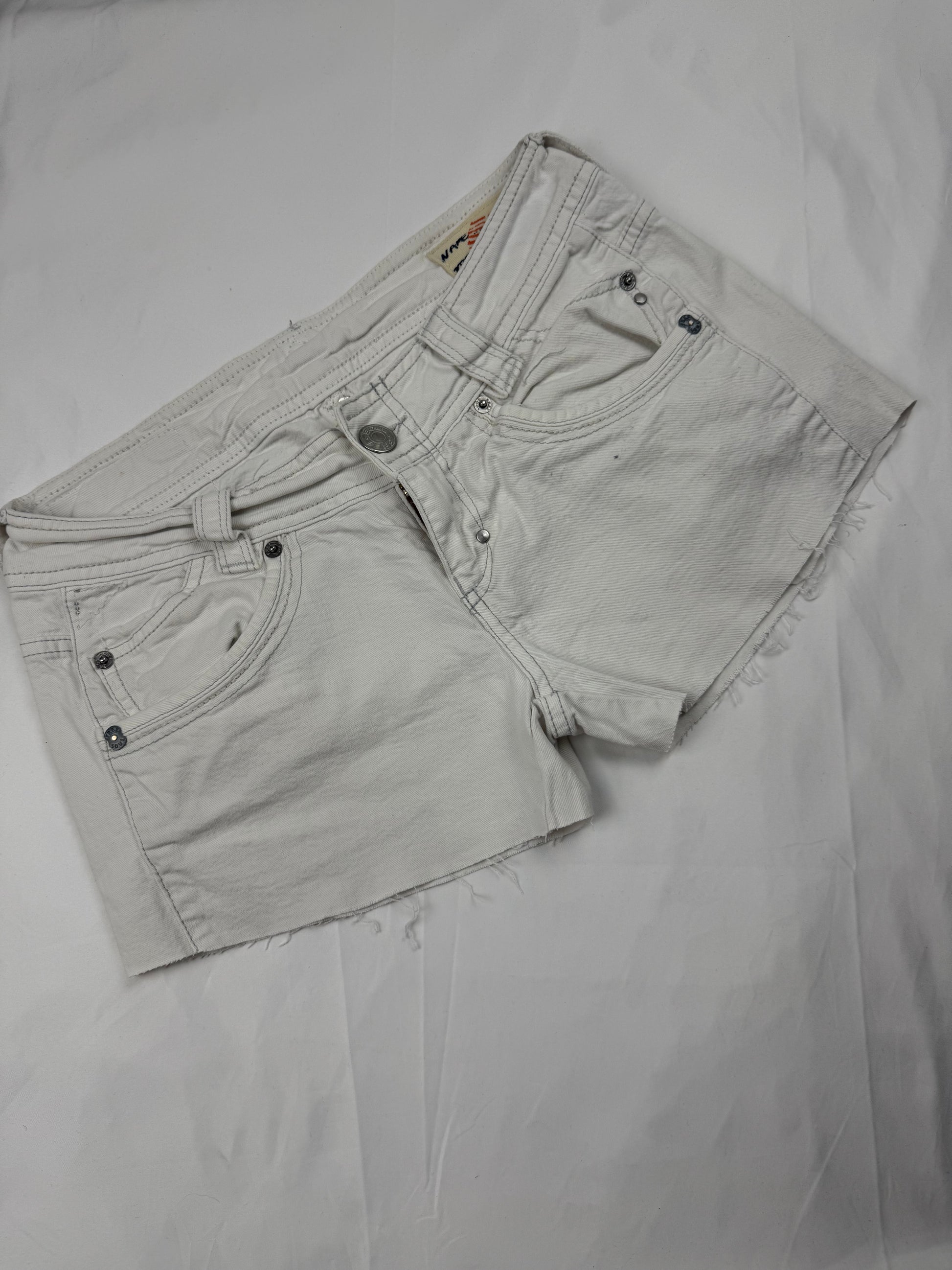 White denim low rise mini short (XS/S)