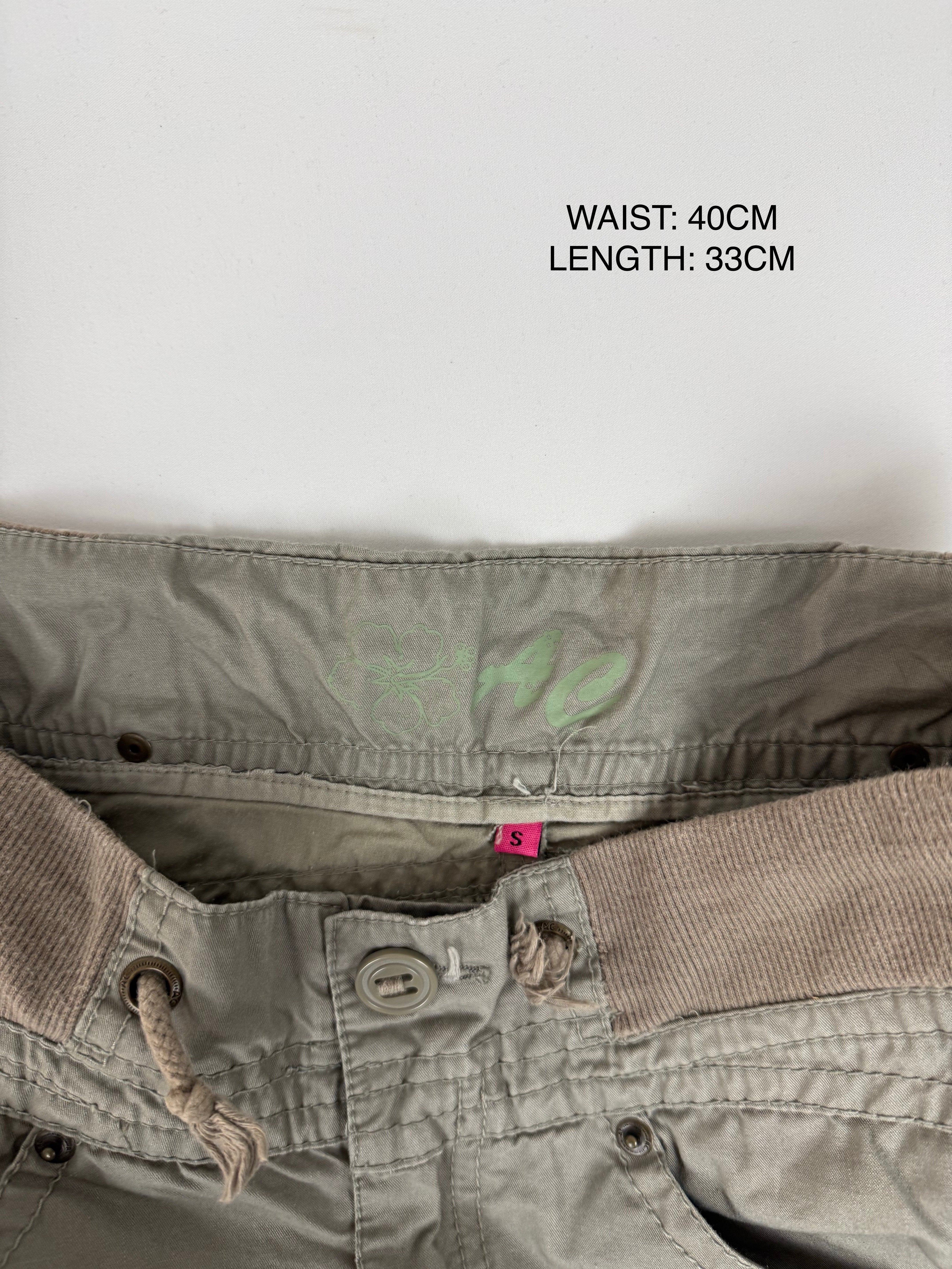 Khaki utility low rise mini skirt (S)