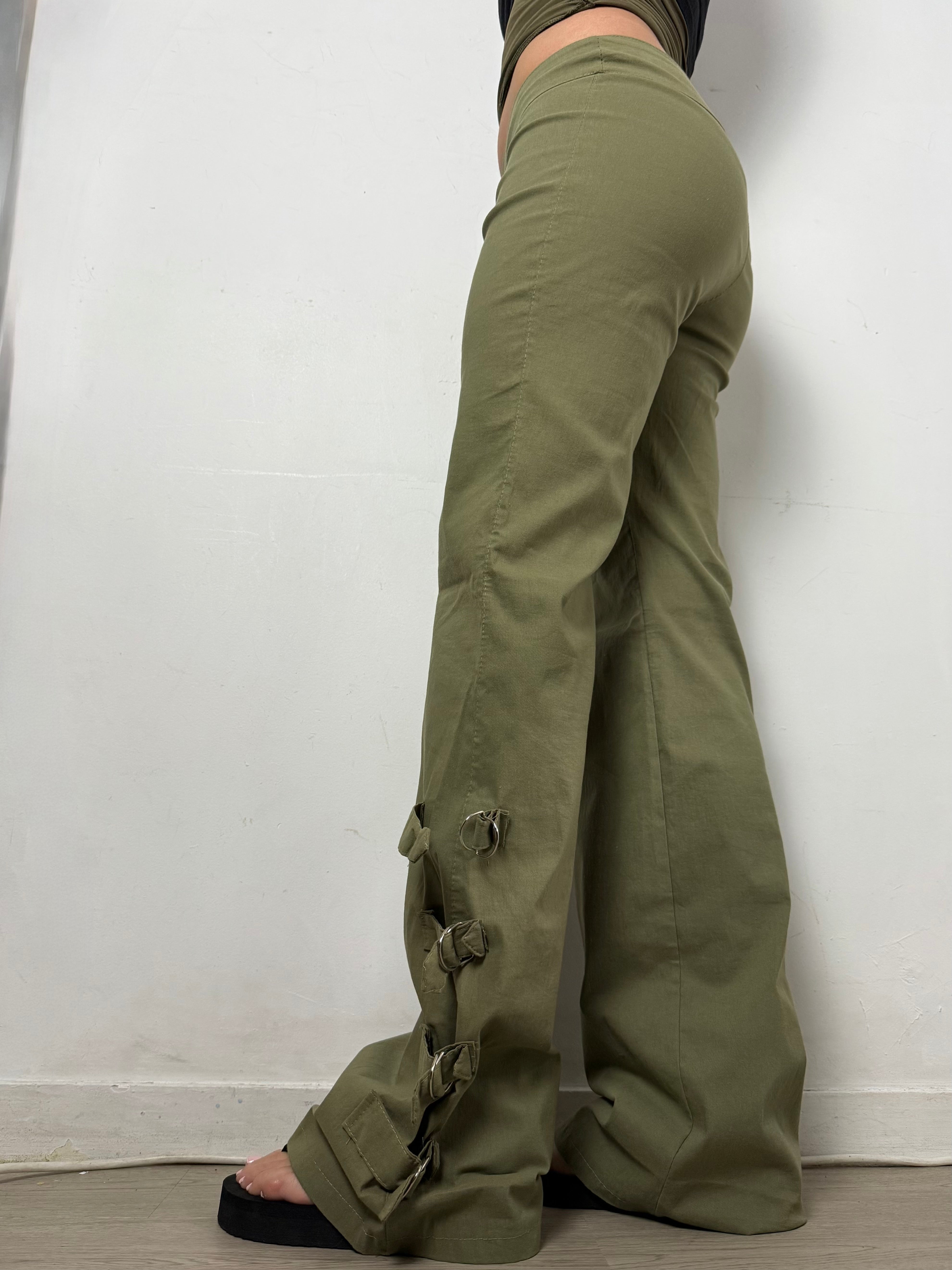 Khaki stretchy low waist flared belts pants (M/L)