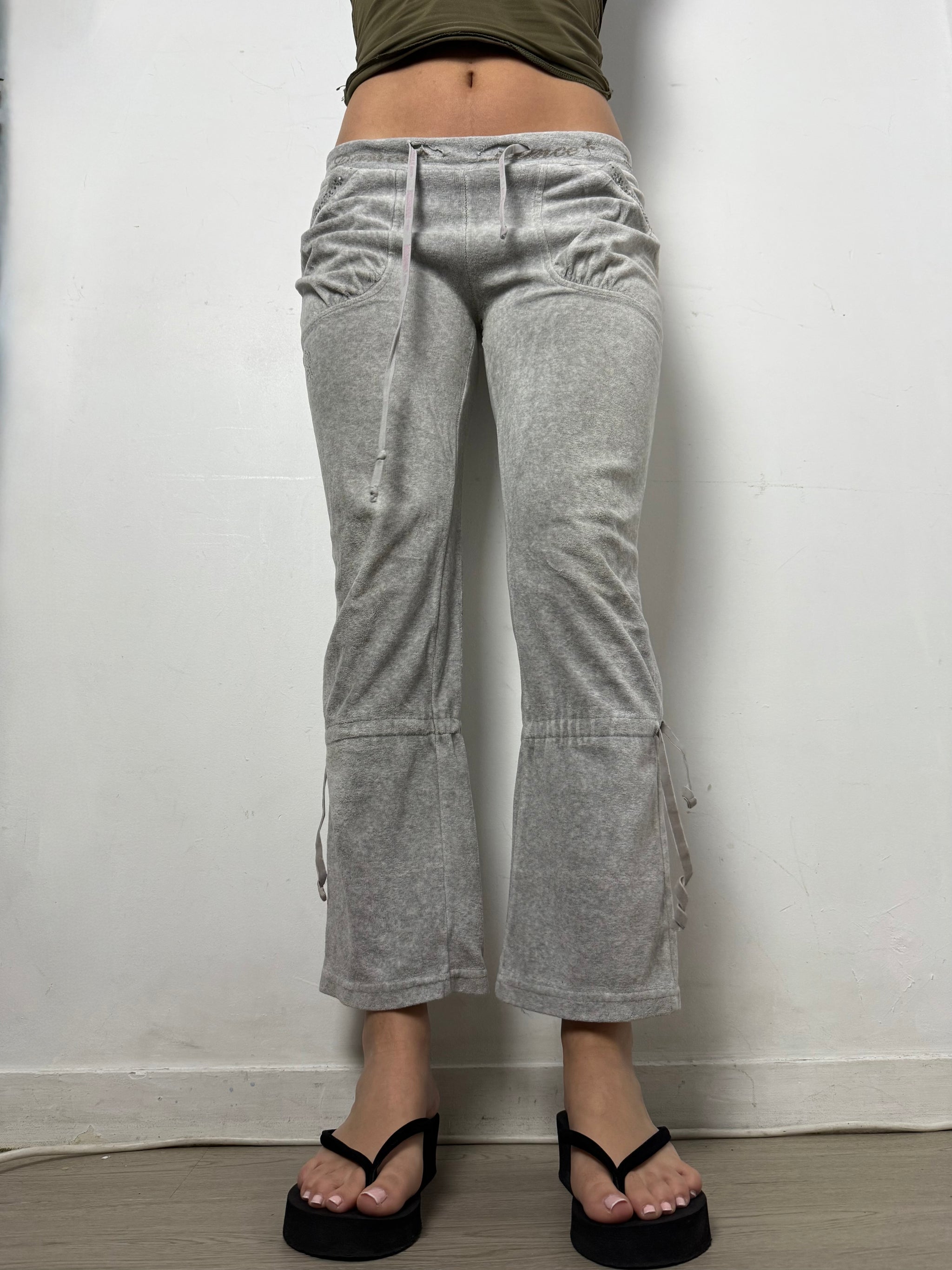 Grey velvet low waist capri pants (S)