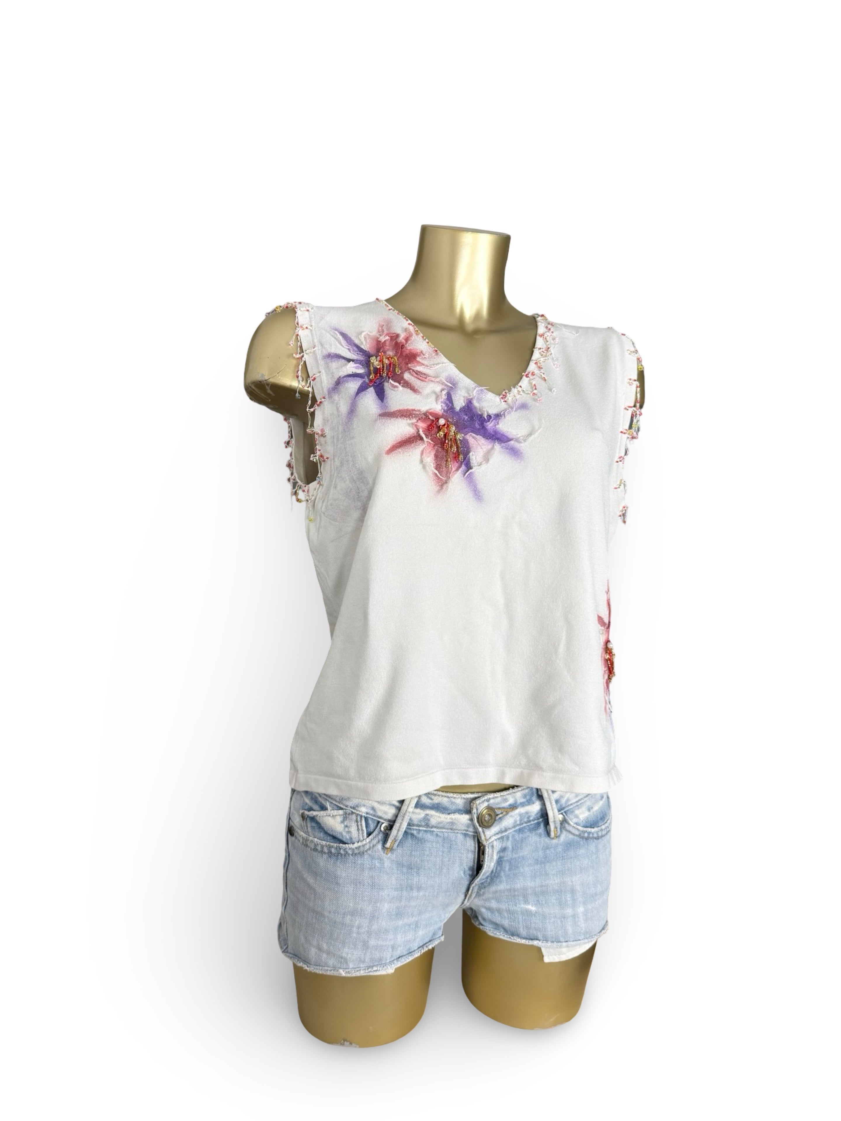 White floral pearls tank top (XL)