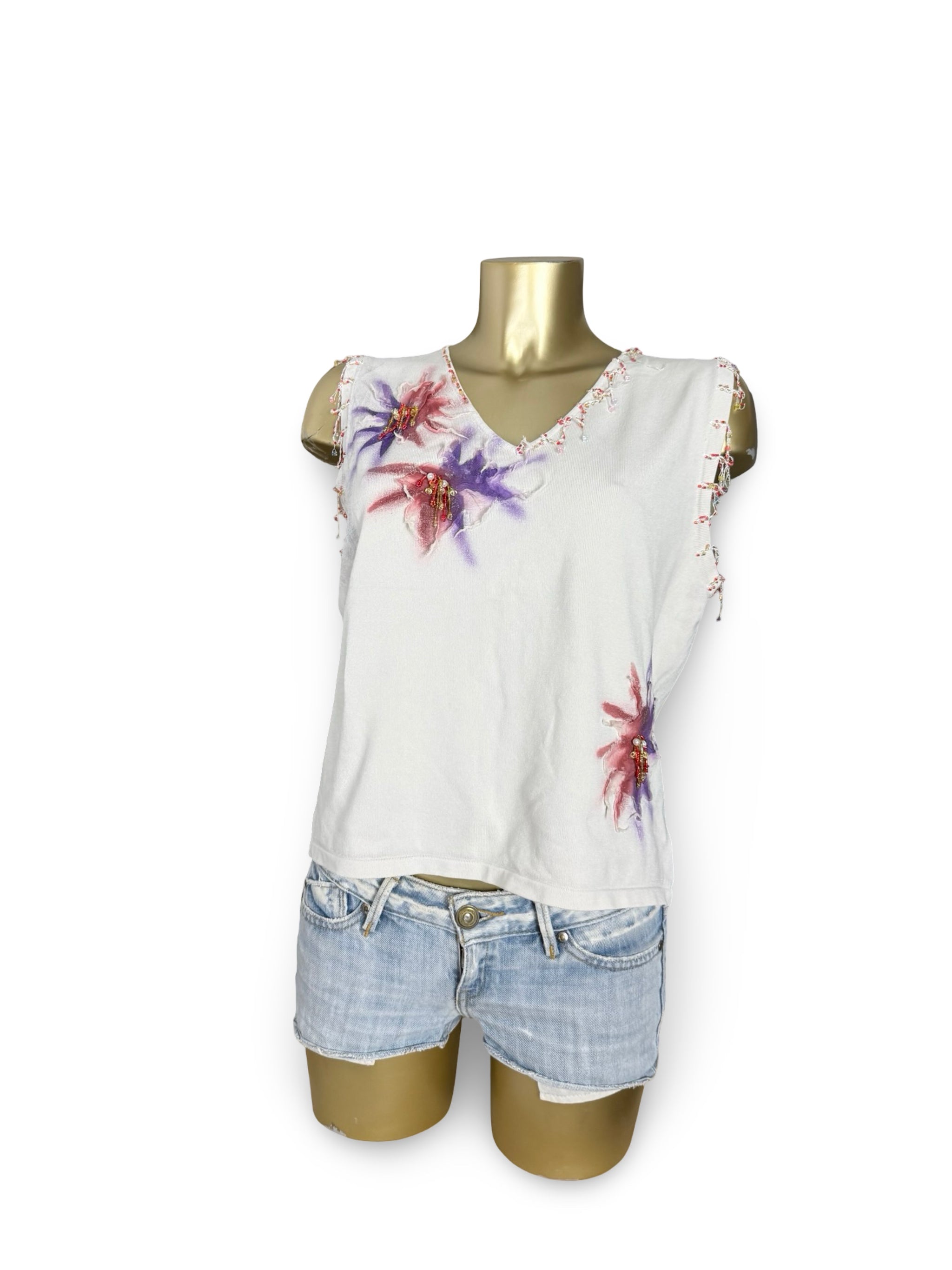 White floral pearls tank top (XL)