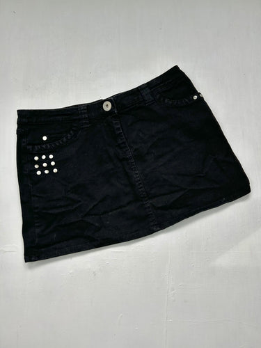 Black denim low rise mini skirt (M)