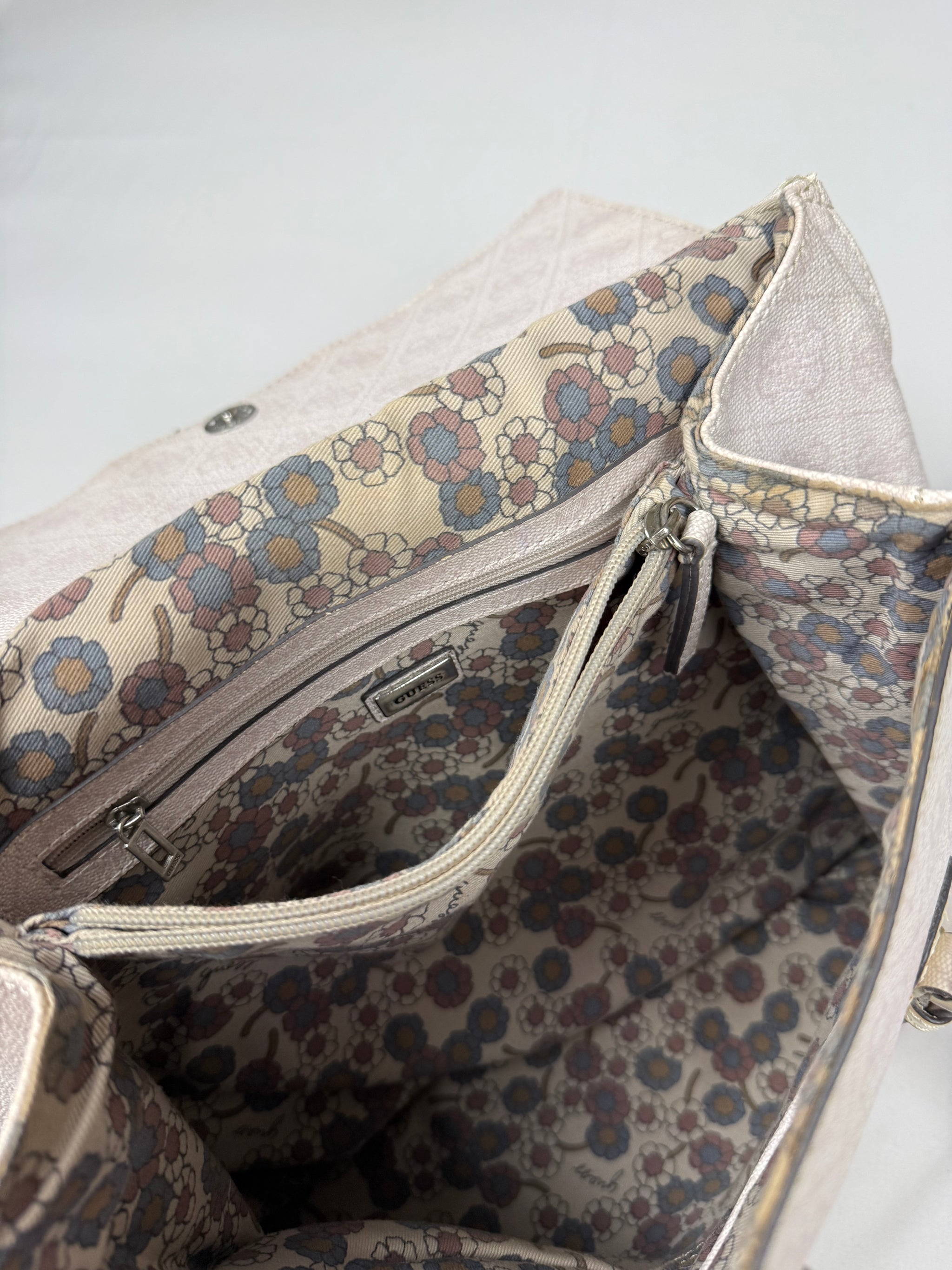 Cream monogram medium shoulder bag (29x32cm)