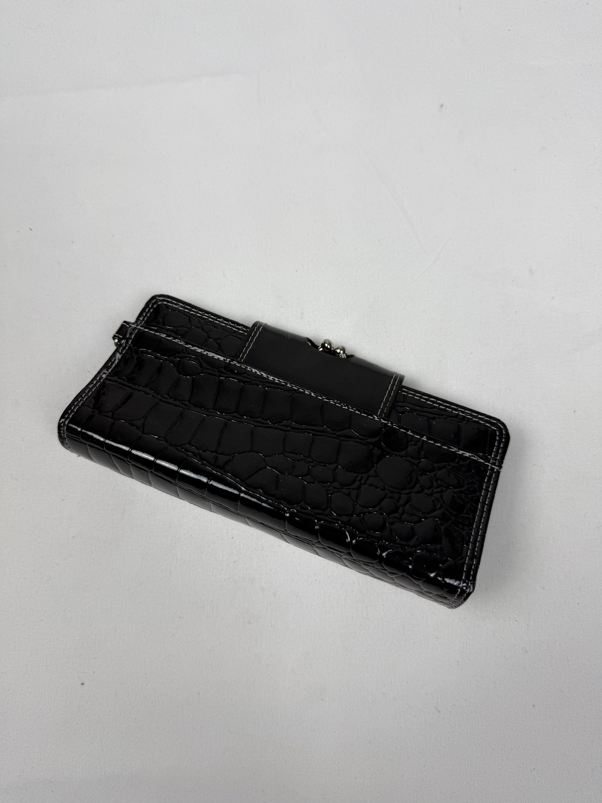 Black buckle wallet (18x8cm)