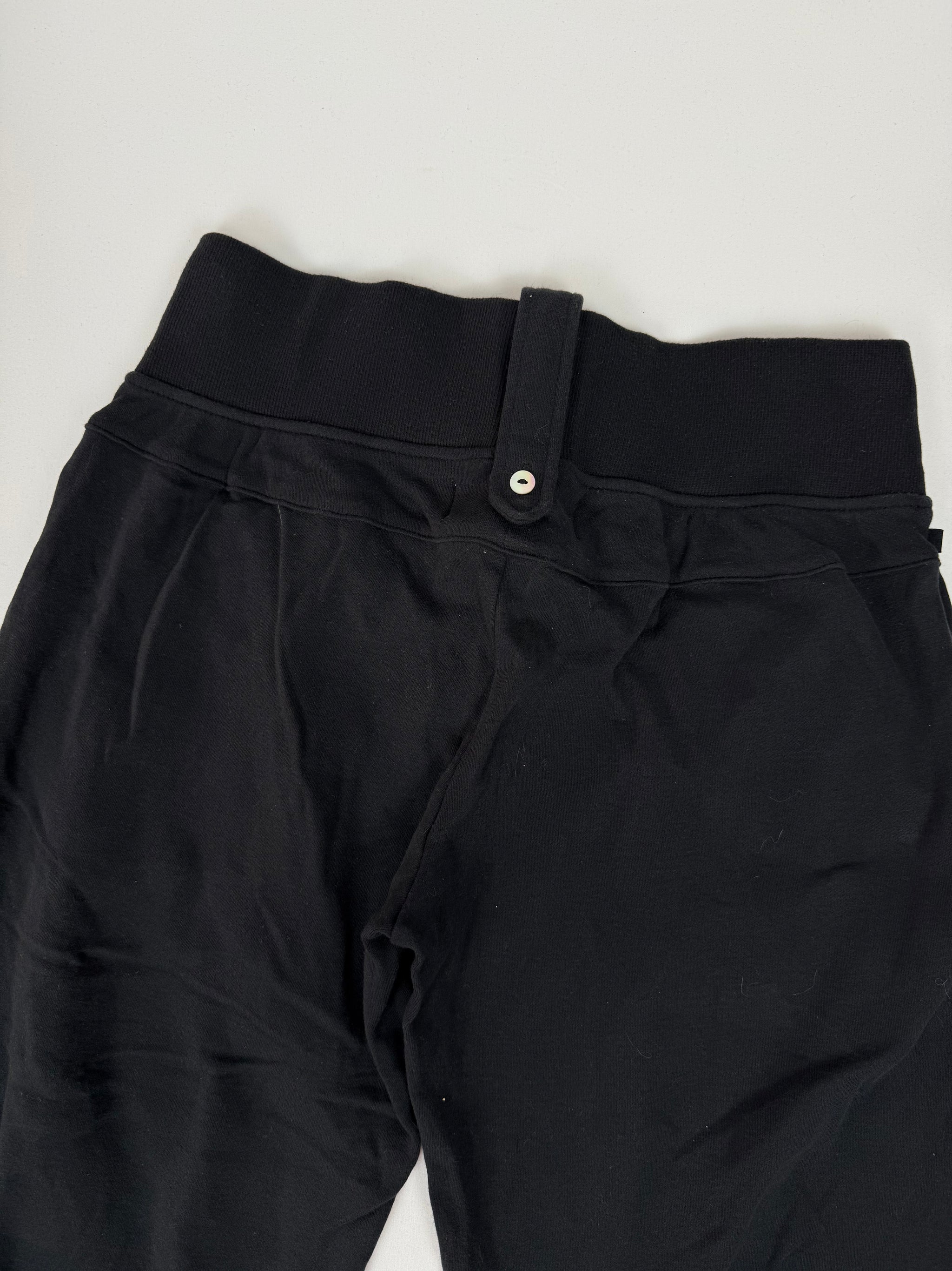Black cotton capri pants (M)