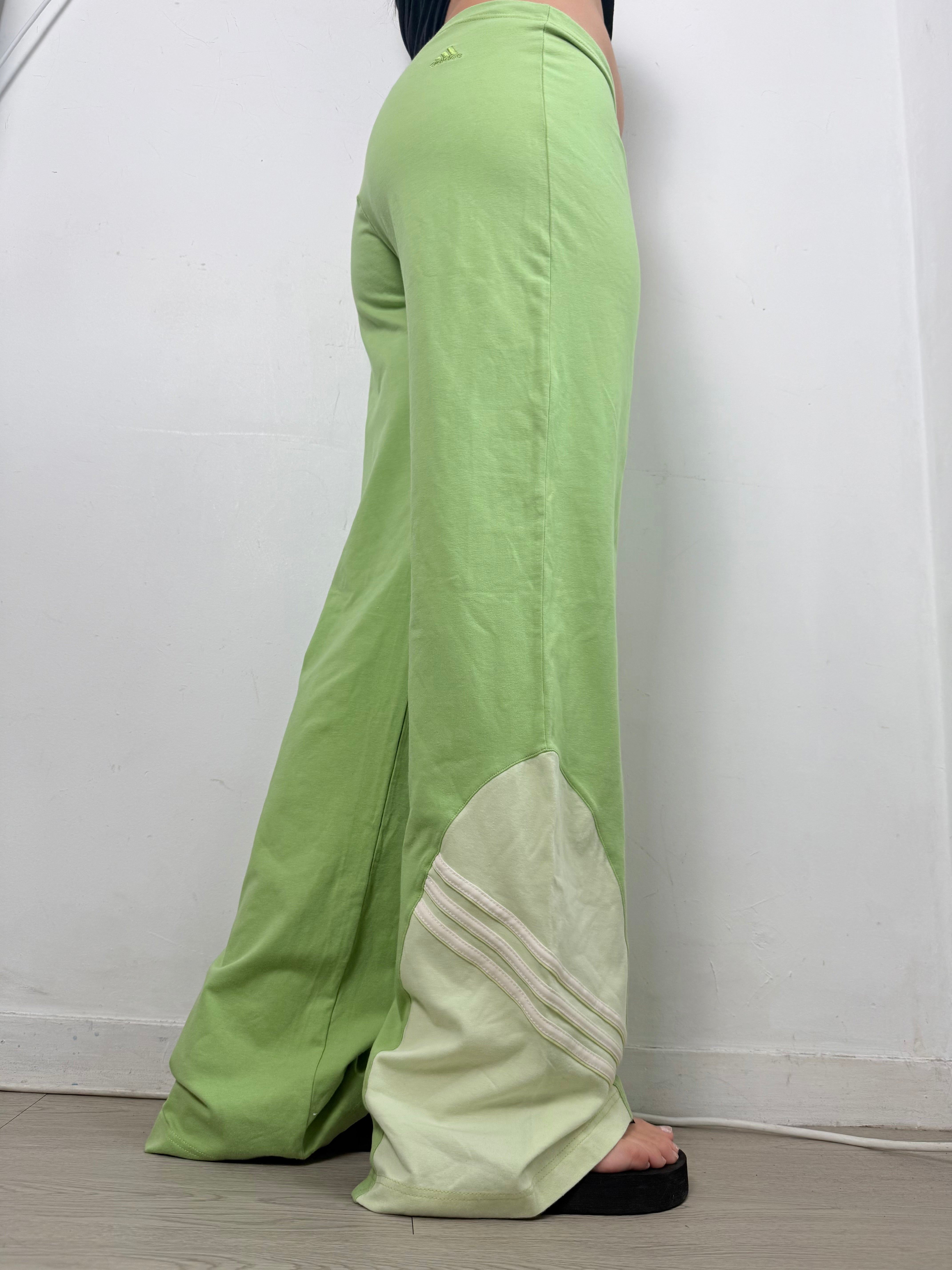 Green low rise activewear pants (XL)