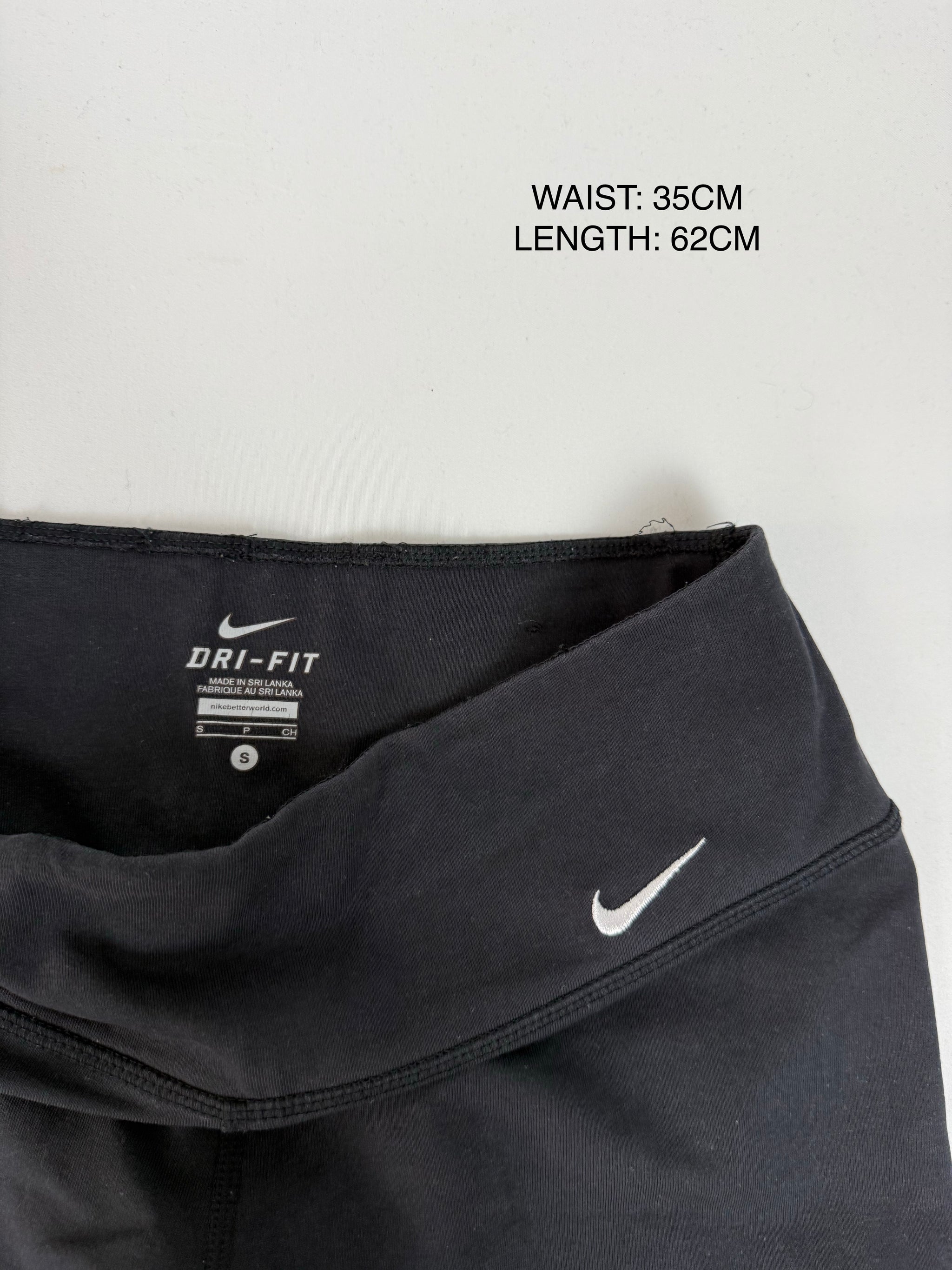 Black activewear capri pants (S)