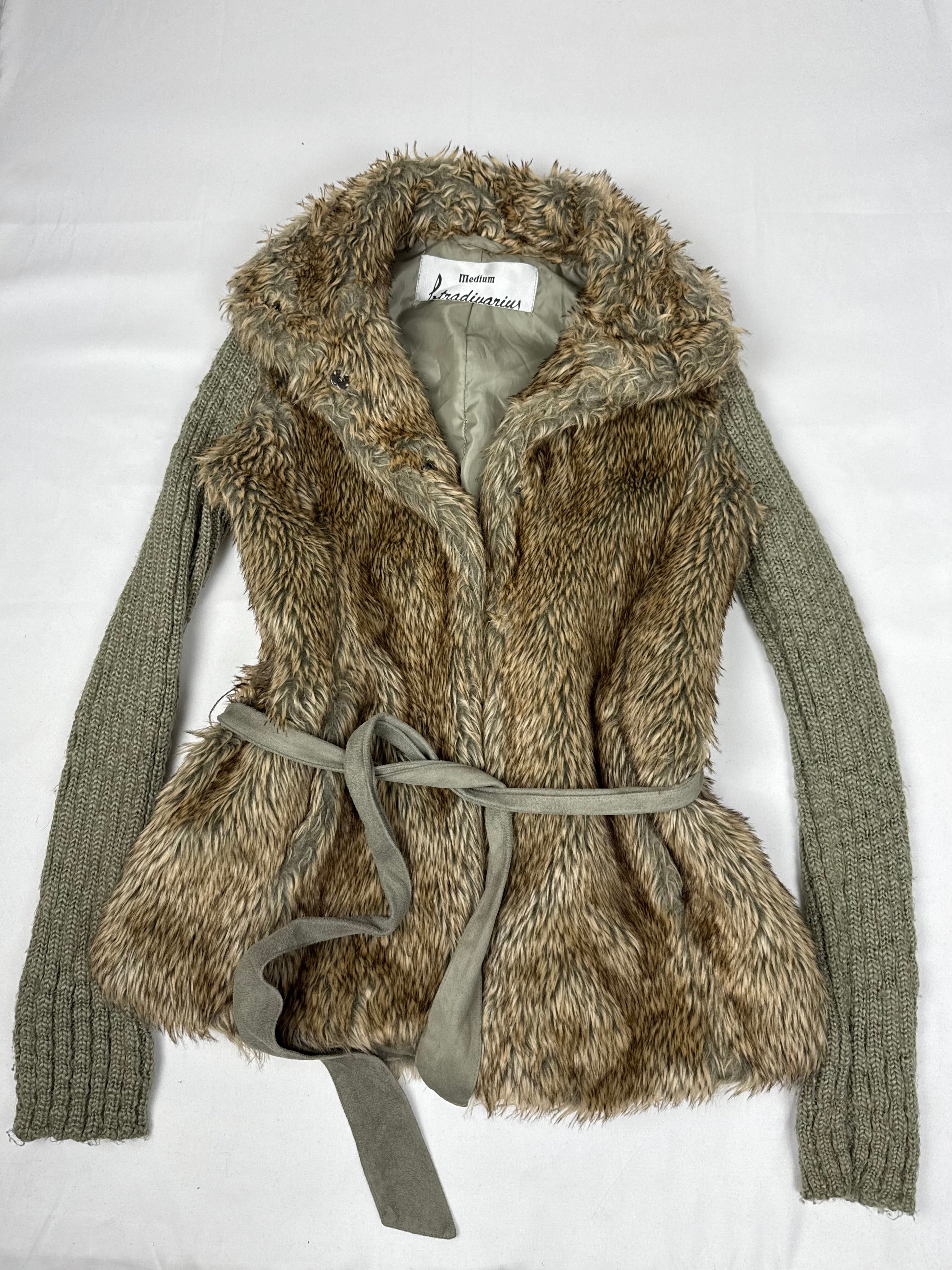 Khaki faux fur knitted jacket (M)