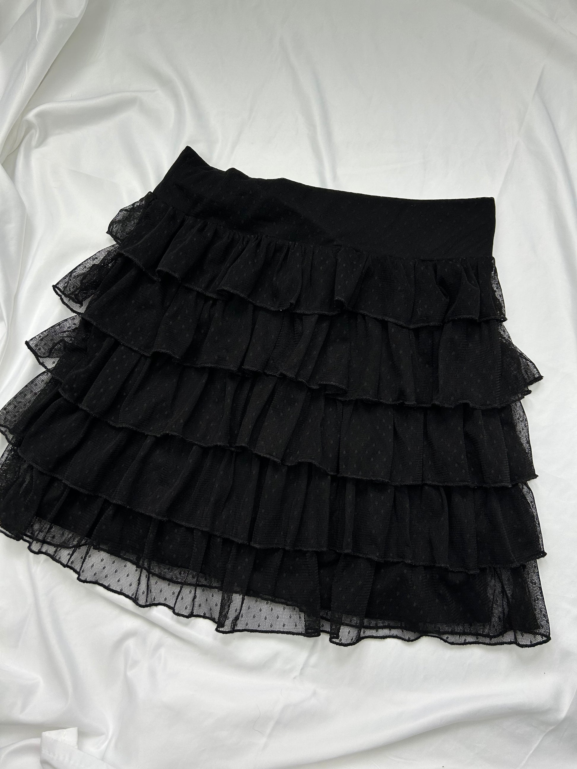 Black mesh pleated low rise mini skirt (S)