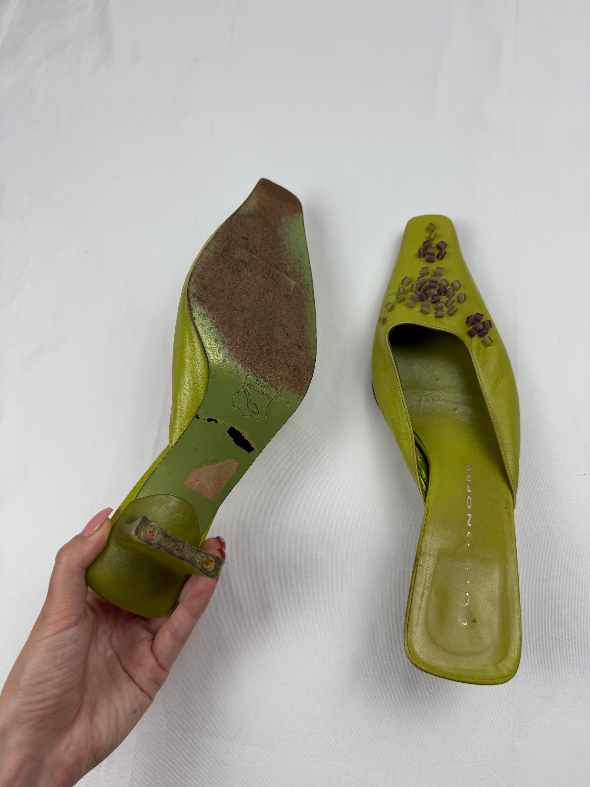 Green pearls real leather pointed toes mules (39)