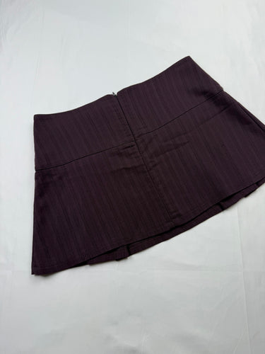 Purple low rise pleated mini skirt (M)