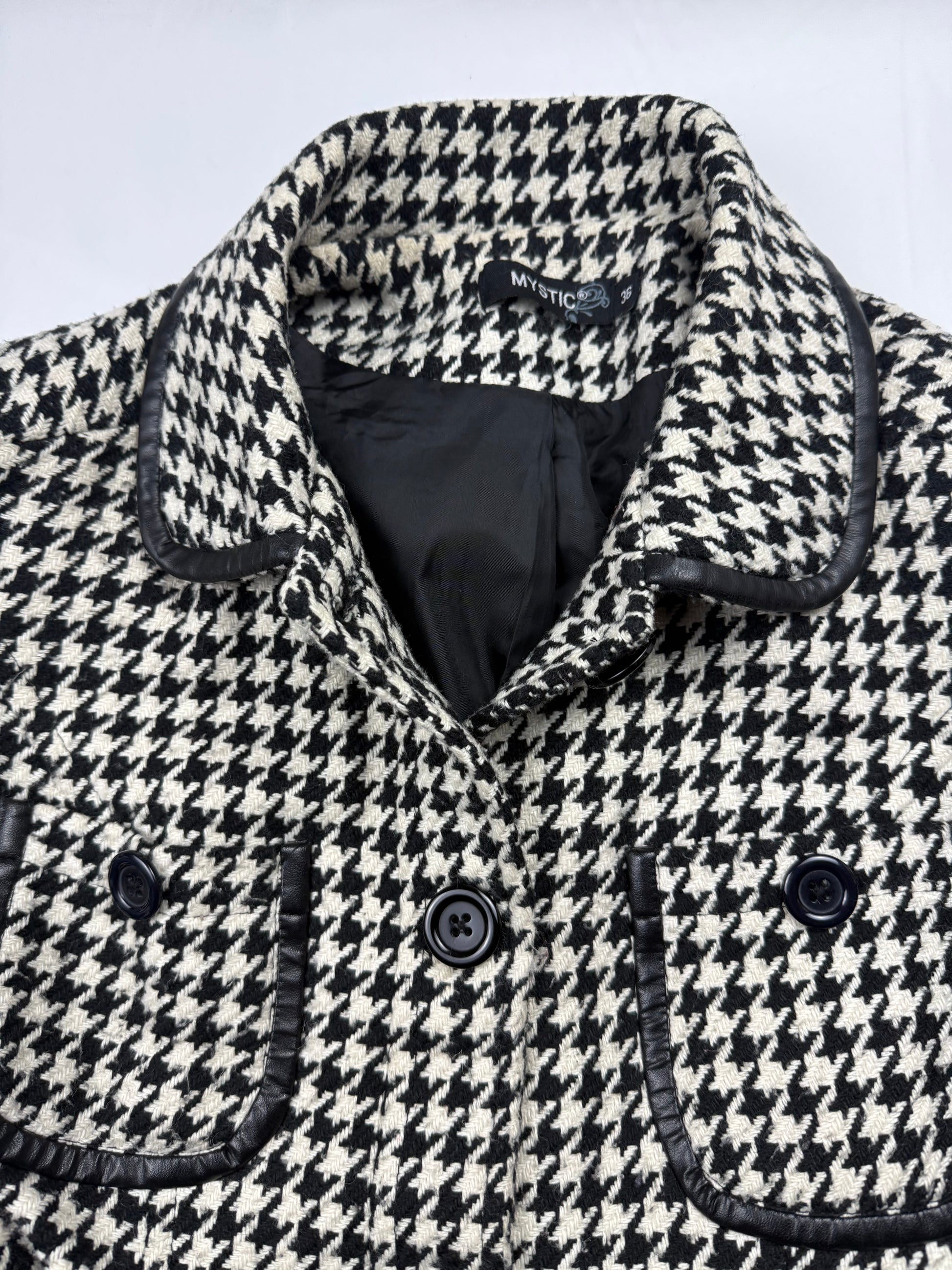 White tight fit trench jacket (S)