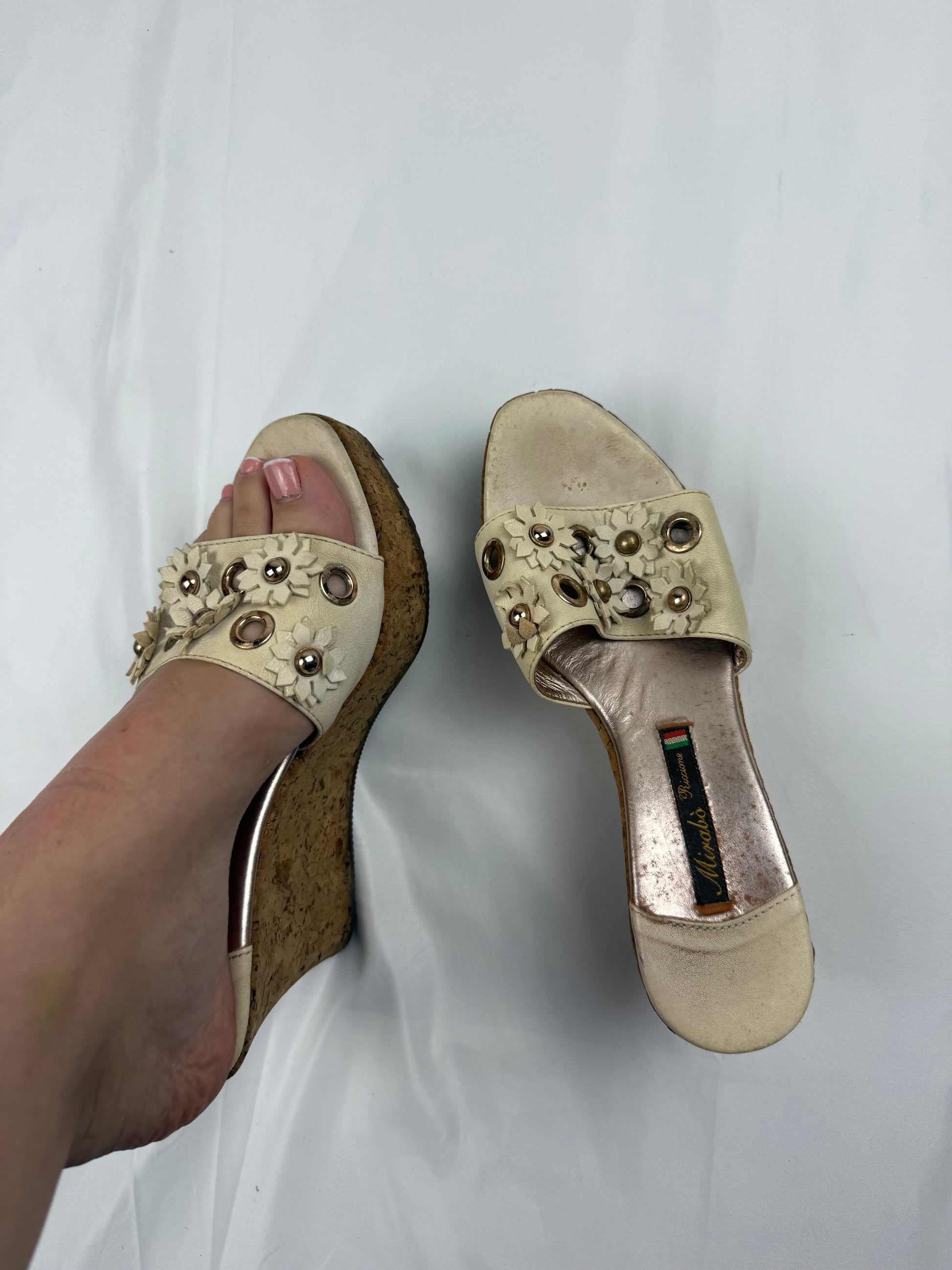 Cream floral wood wedge mules (36)