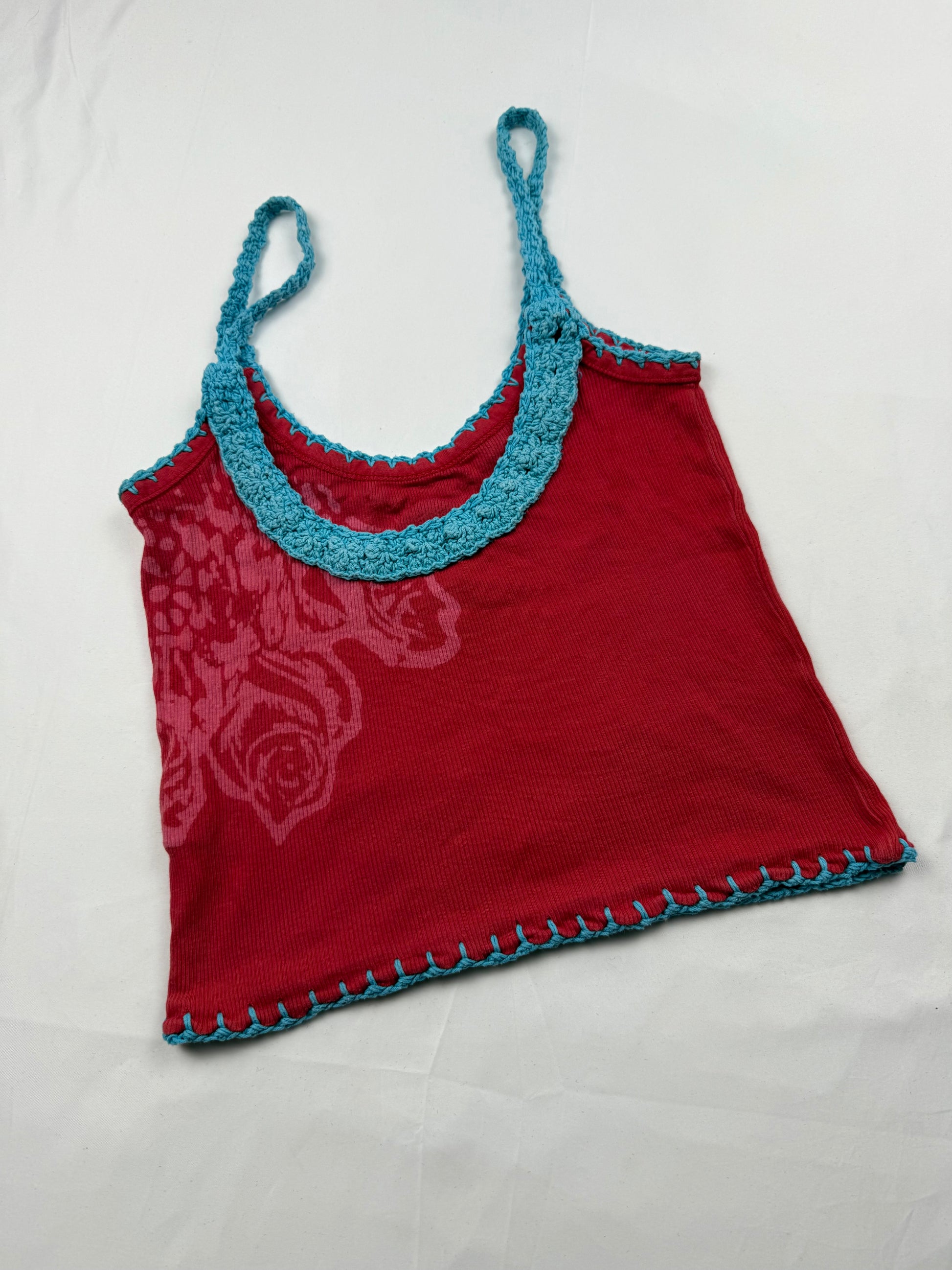 Red ribbed embroidered sequins cami top (S/M)