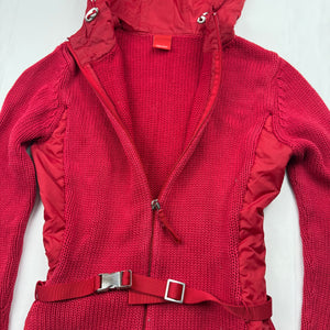Red knitted tight fit hooded jumper with belt (S)