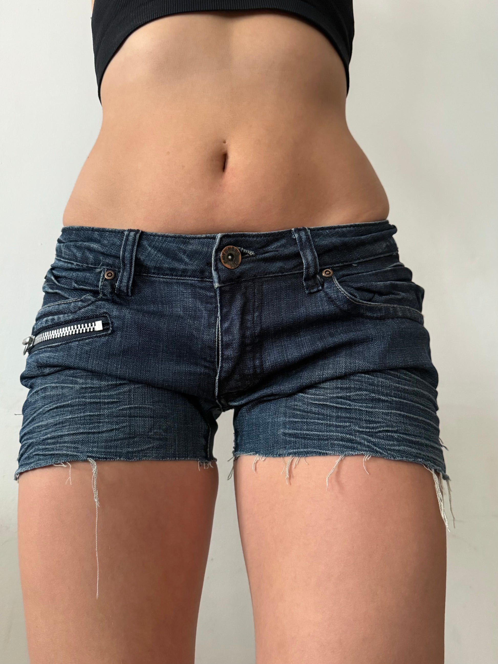 Denim navy  low rise mini short (S)