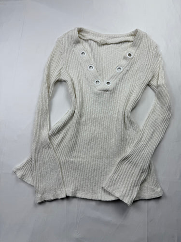 White V neck ribbed jumper (S/M)