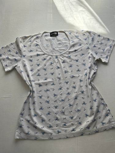 White floral print crewneck  tee  90s y2k vintage (M/L)