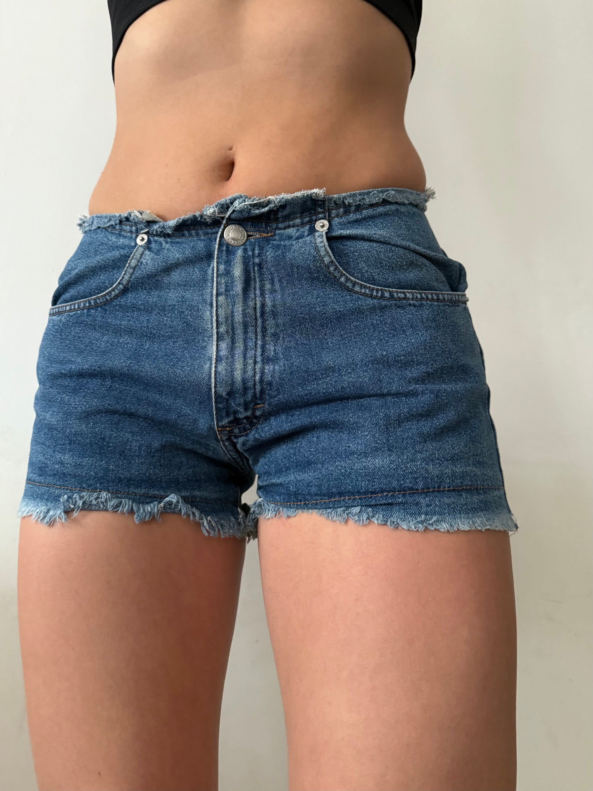 Blue denim mid rise mini short (S)