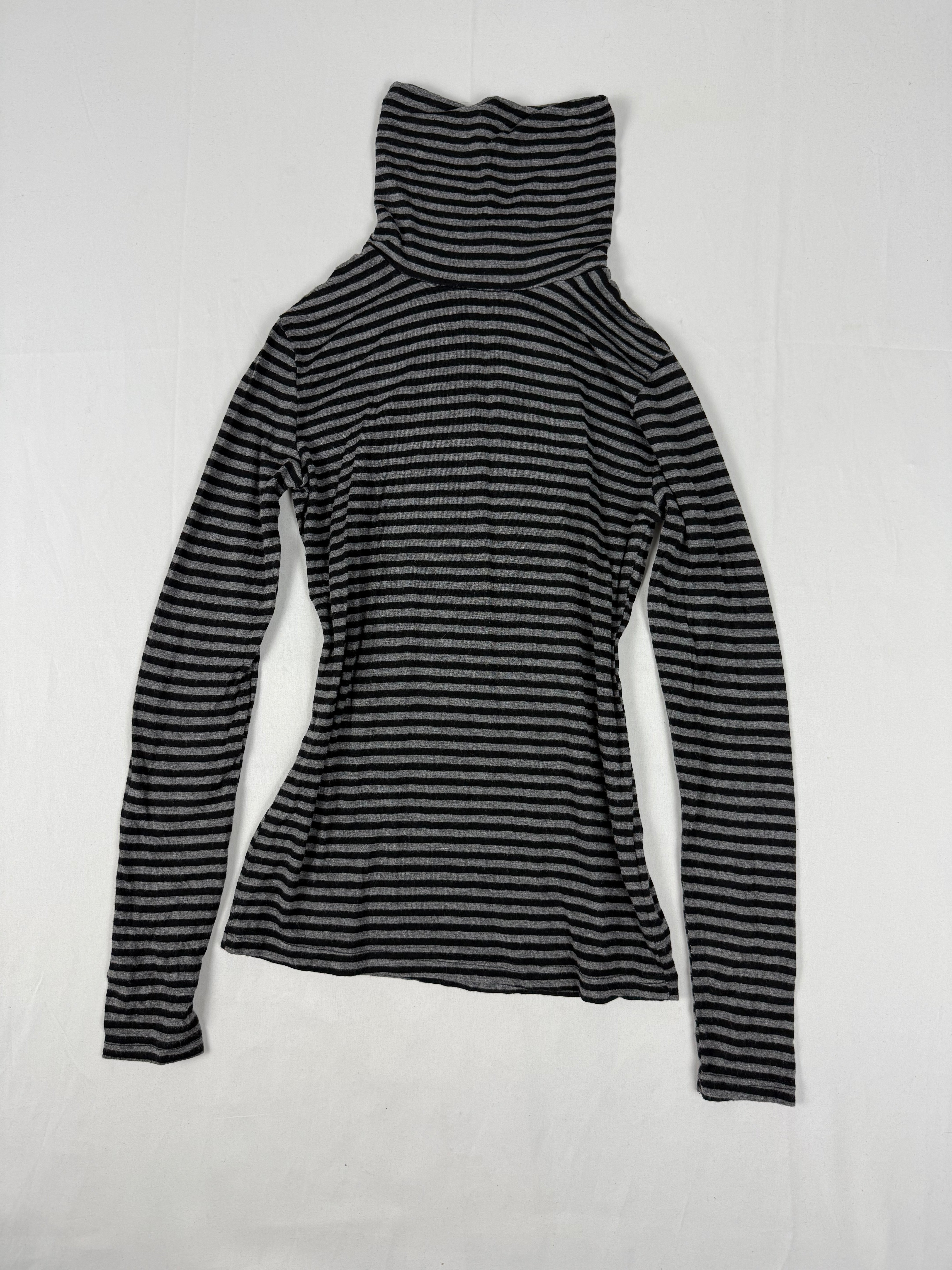 Grey striped turtleneck long sleeves top (S/M)