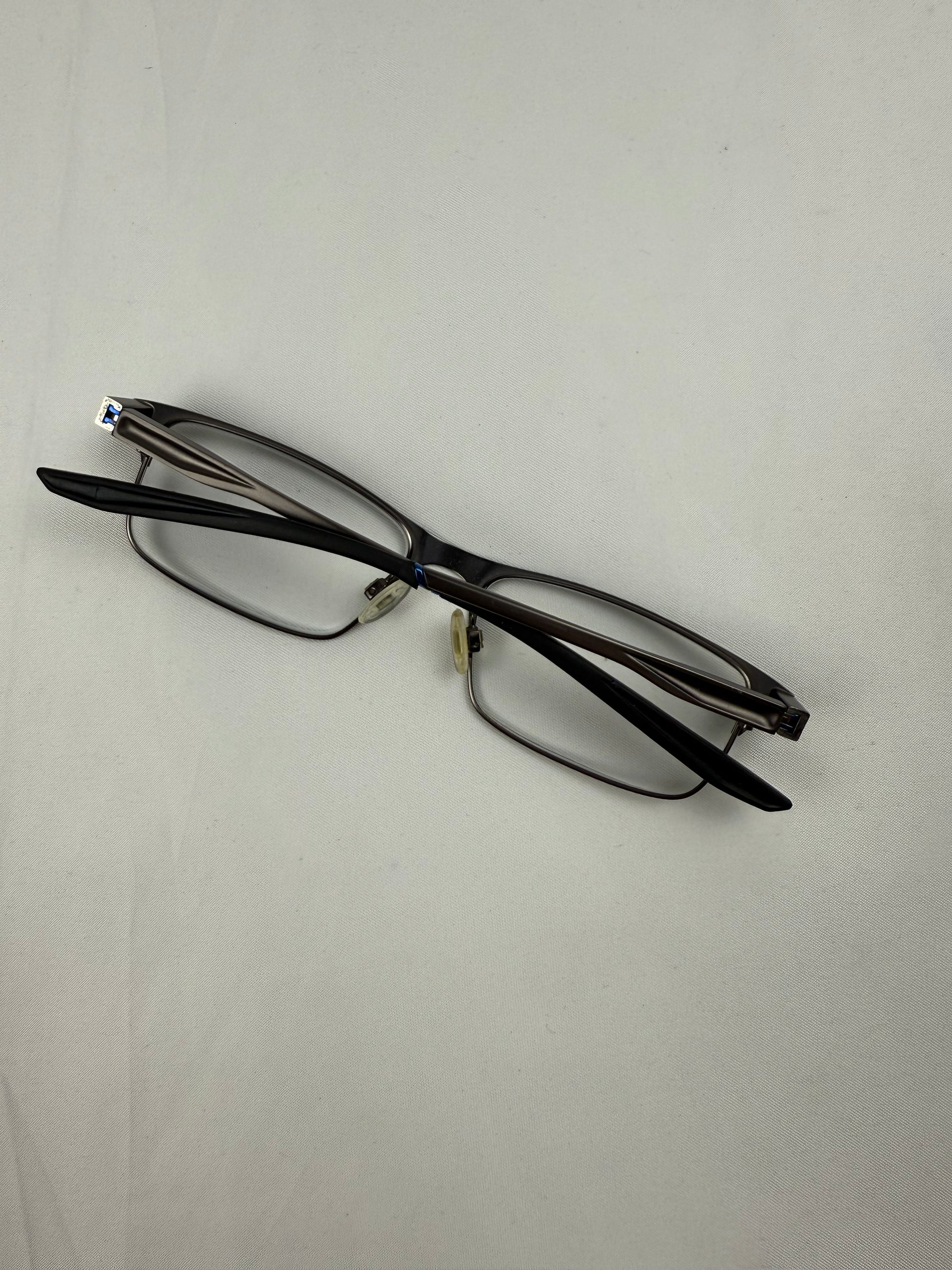 2000s office siren glasses (with prescription)