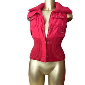 Red puffer tight fit sleeveless jacket (S)