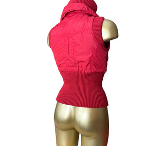 Red puffer tight fit sleeveless jacket (S)