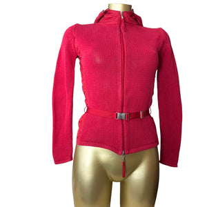 Red knitted tight fit hooded jumper with belt (S)
