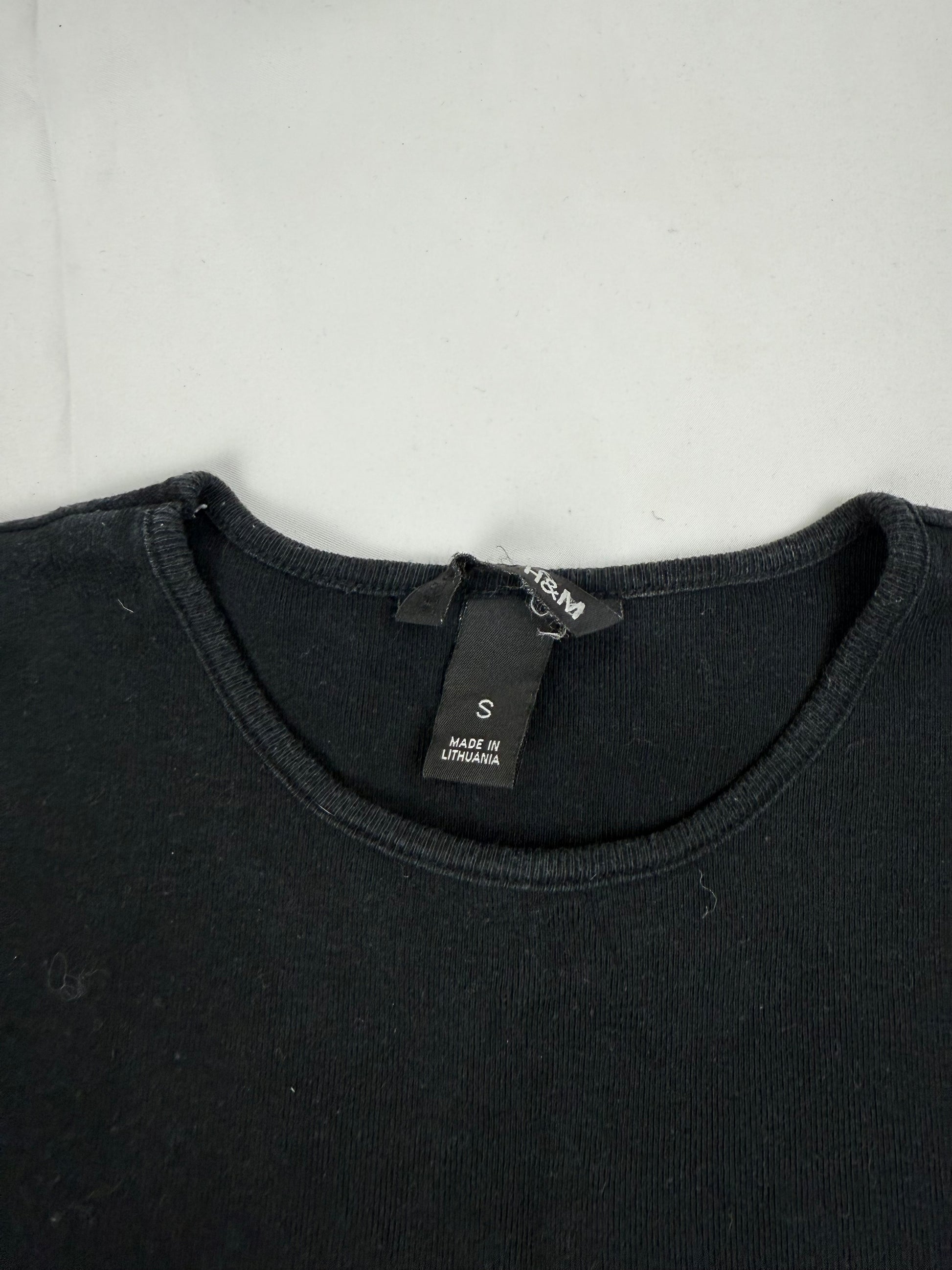 Black 100% cotton tee (S/M)