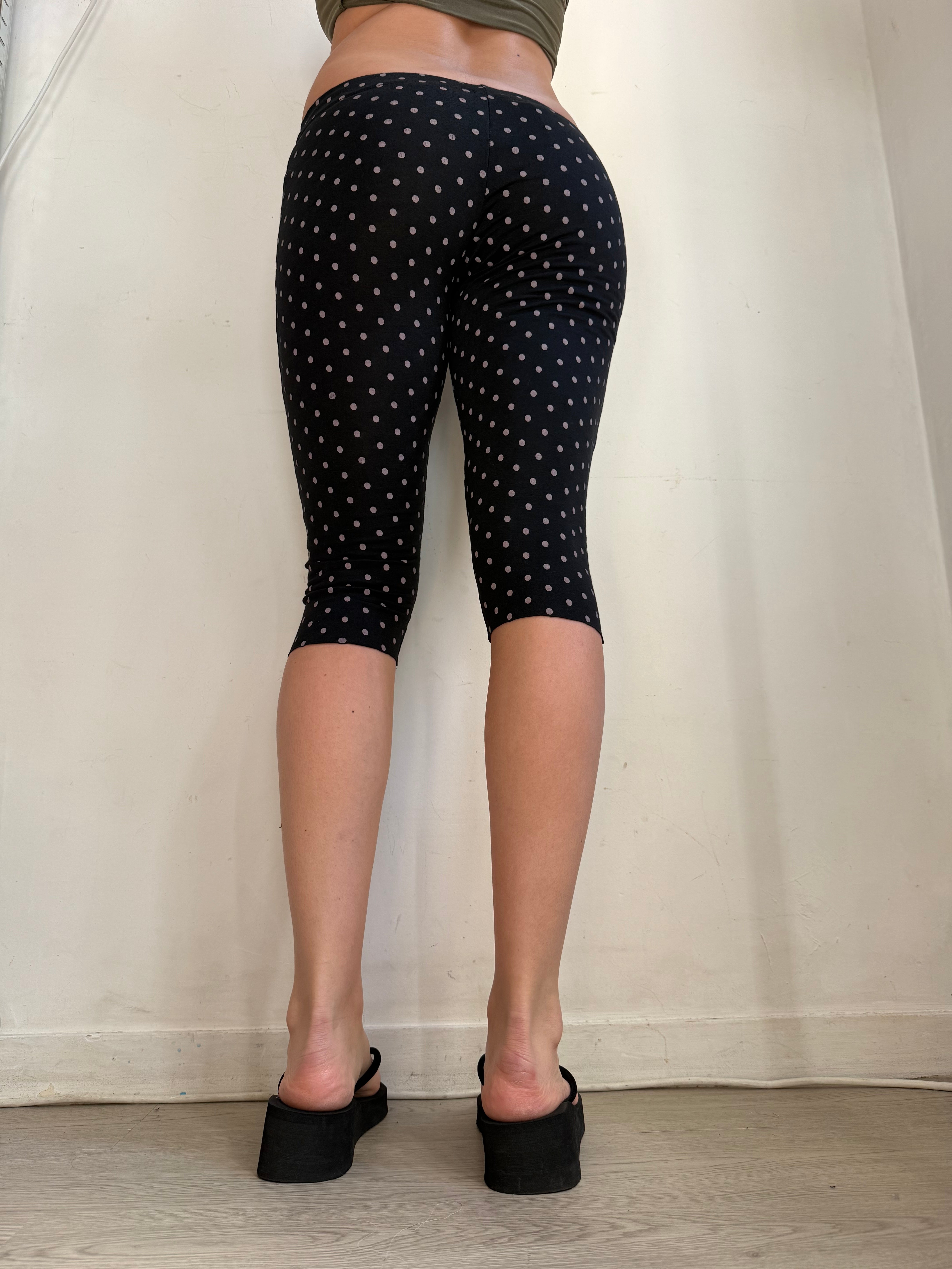 Polka dots low waist capri pants (S/M)