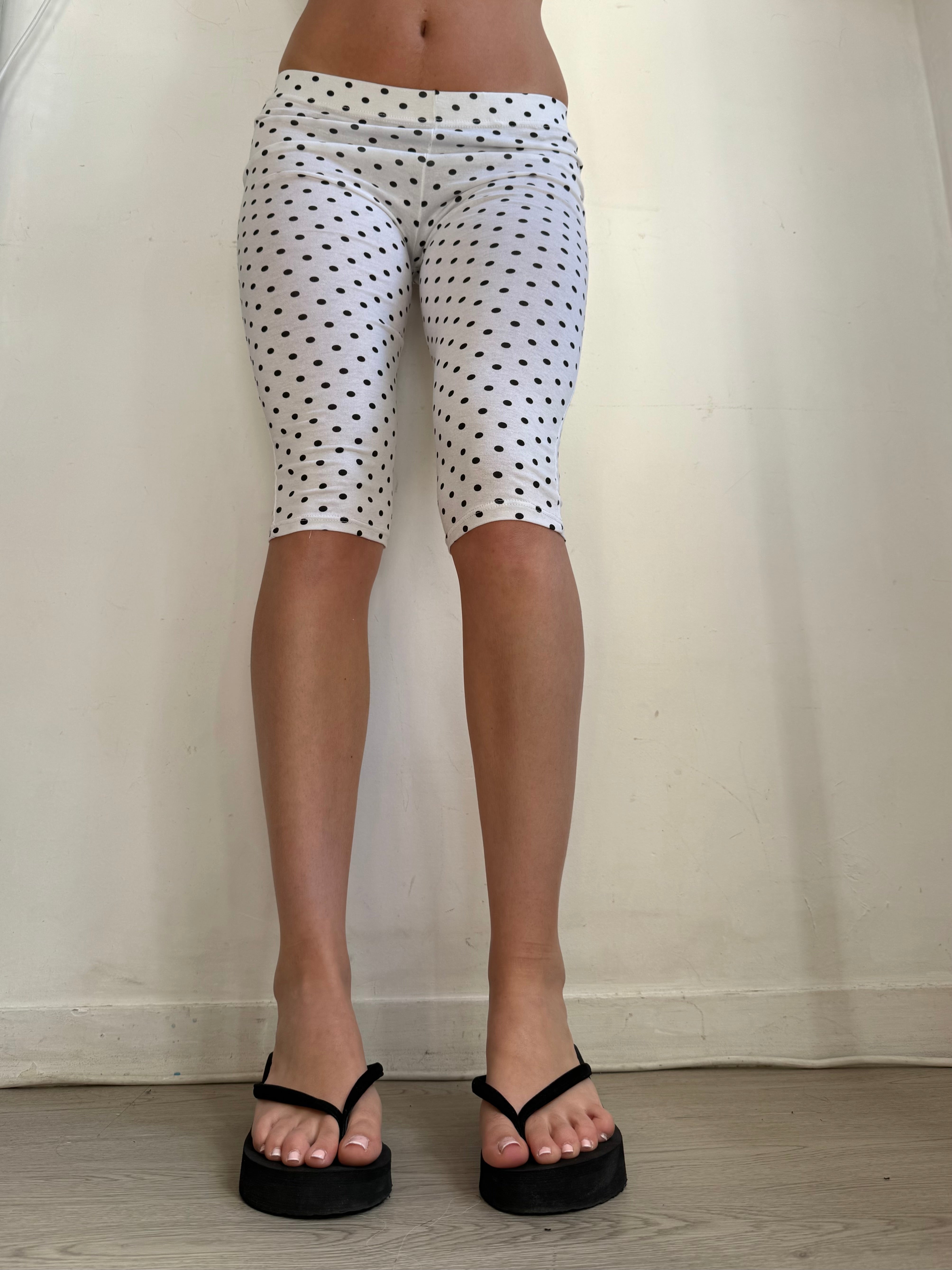 Polka dots low waist capri pants (S/M)