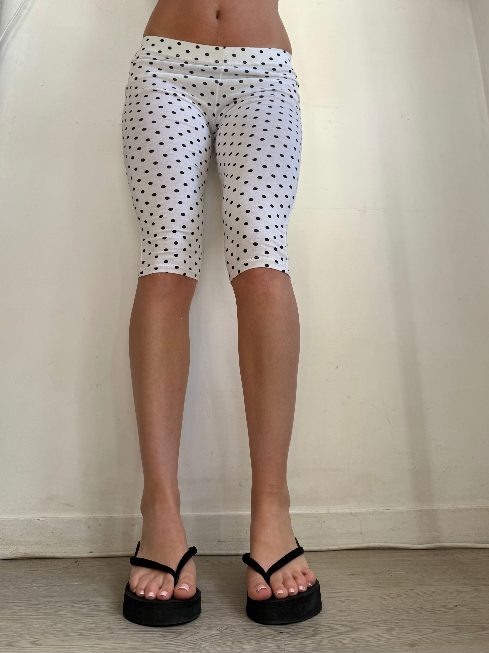 Polka dots low waist capri pants (S/M)