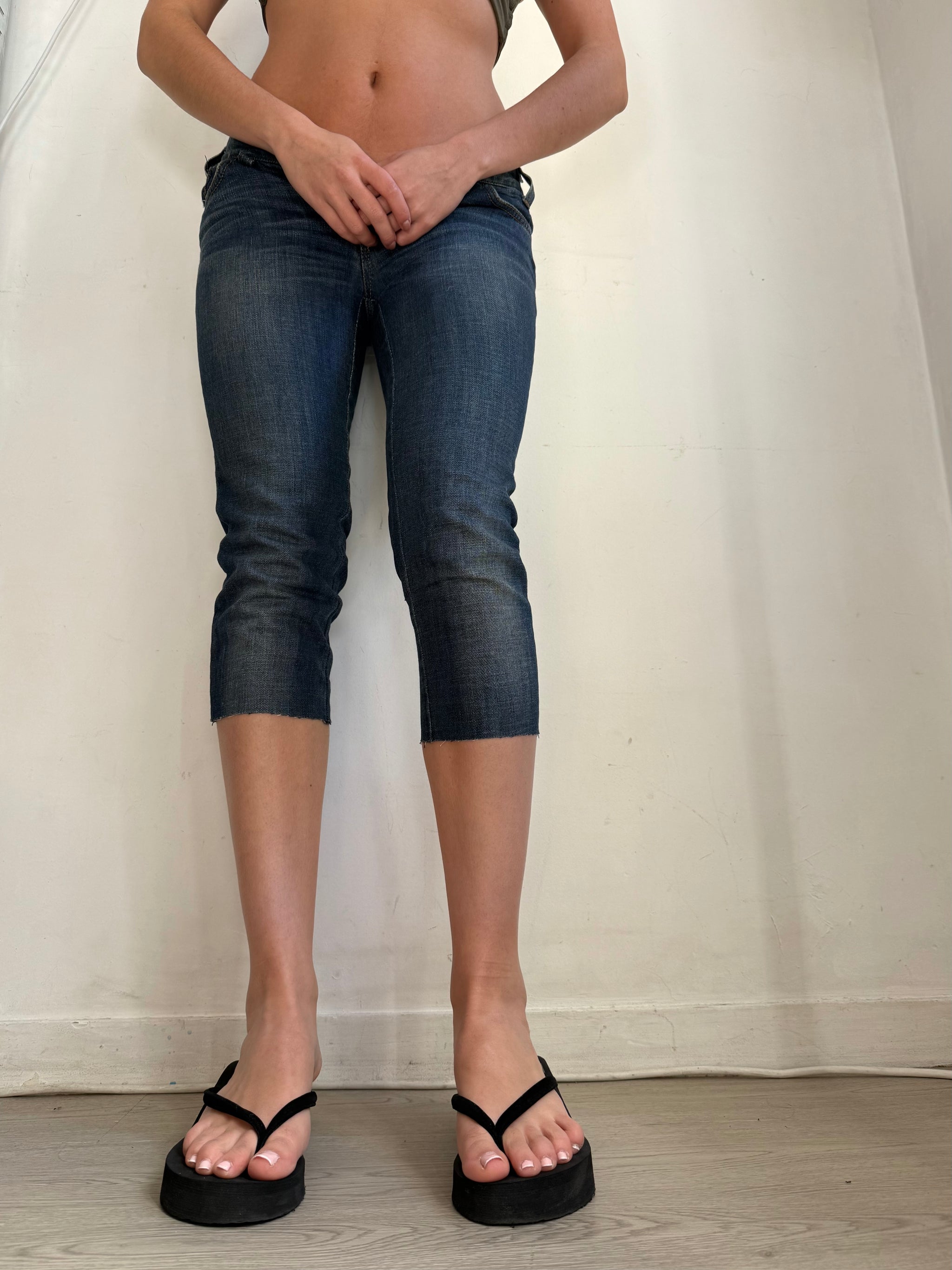 Navy denim low waist capri pants (XS)