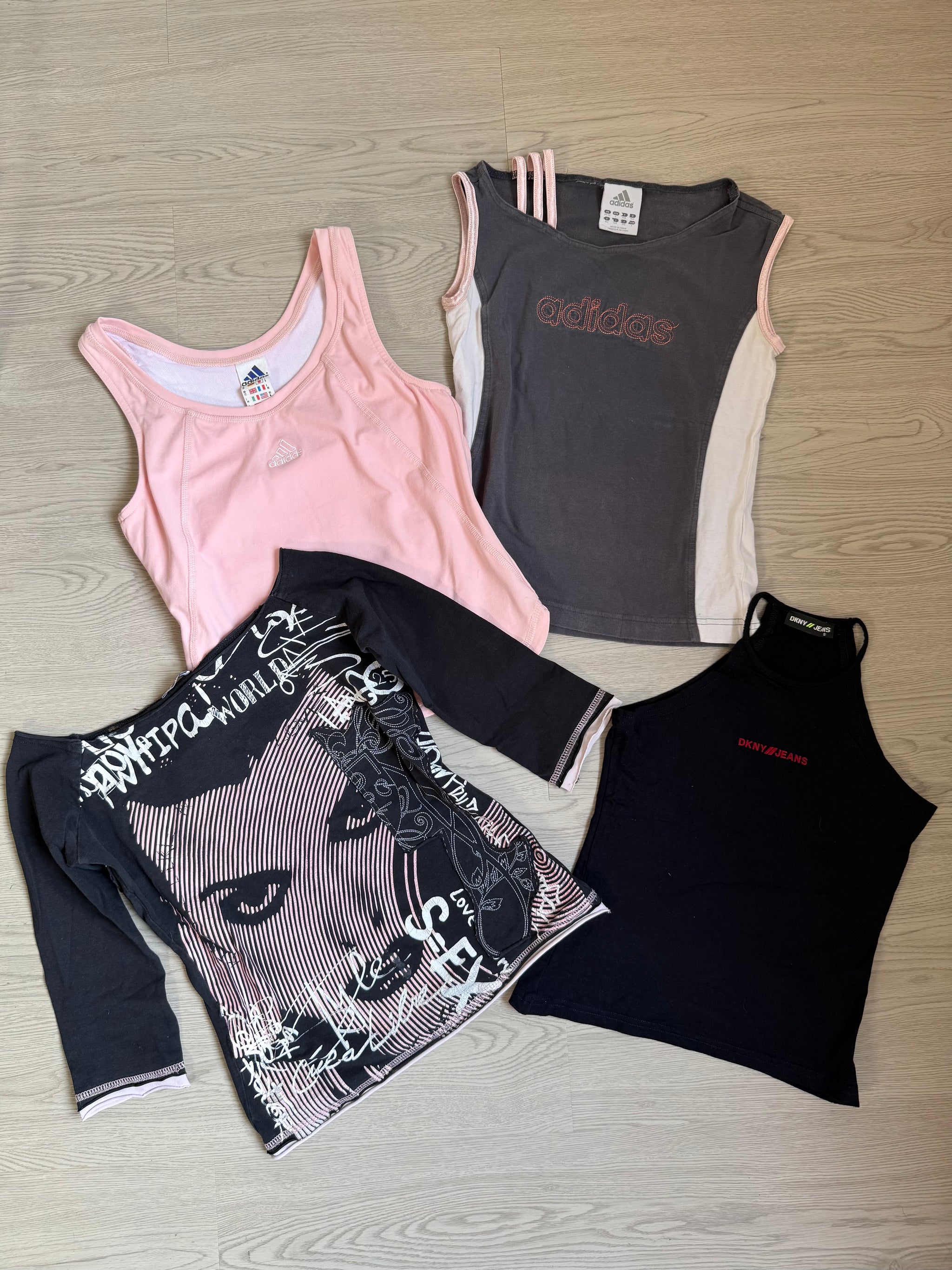 Black tight fit top (S)